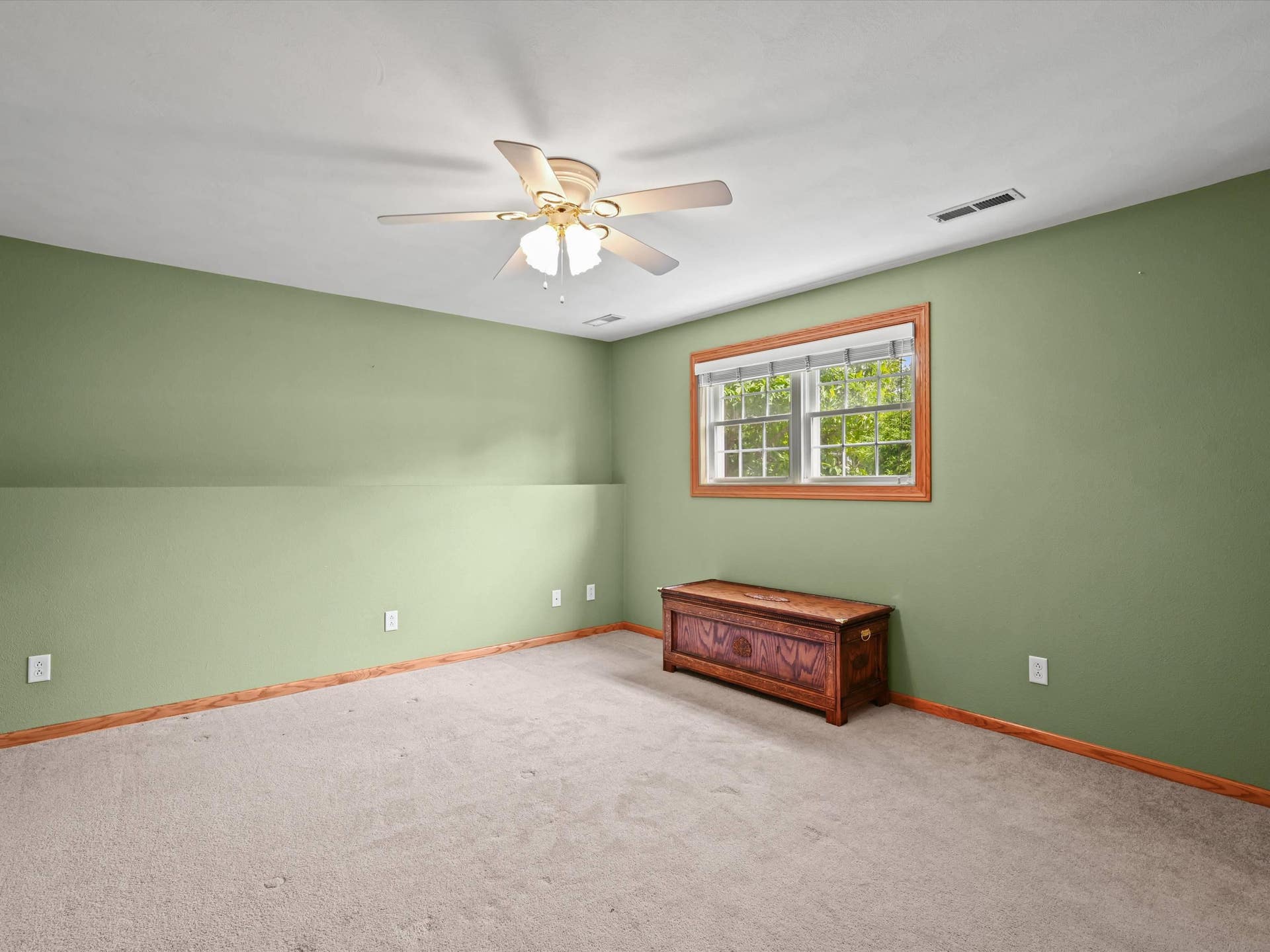 6183 Forest Hills Drive, Dubuque, IA 52002 6183 Forest Hills Drive, Dubuque, IA 52002