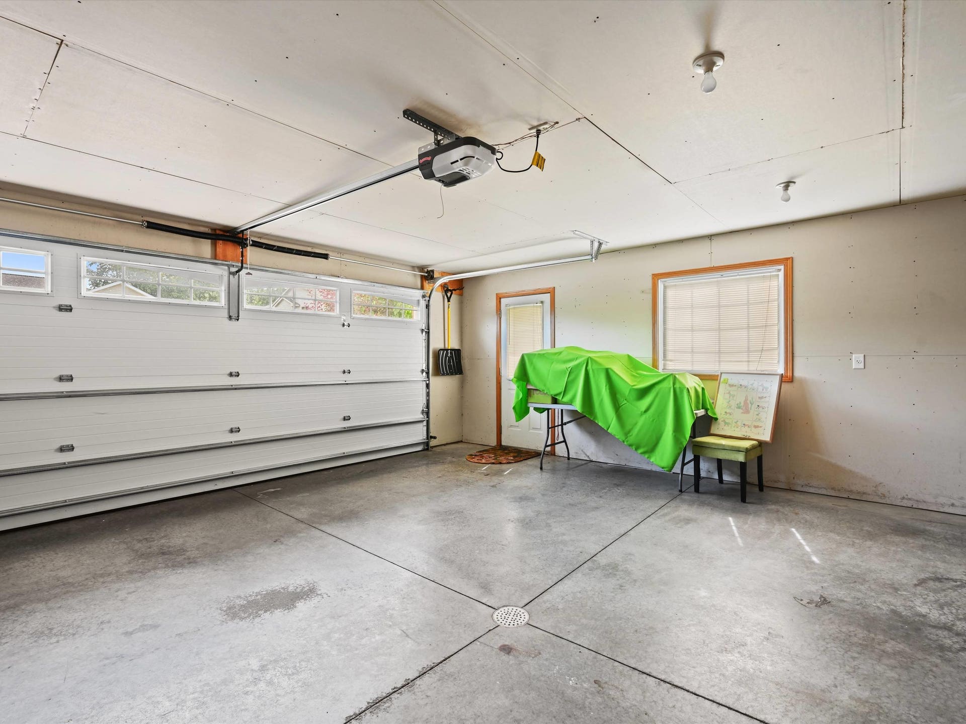 6183 Forest Hills Drive, Dubuque, IA 52002 6183 Forest Hills Drive, Dubuque, IA 52002