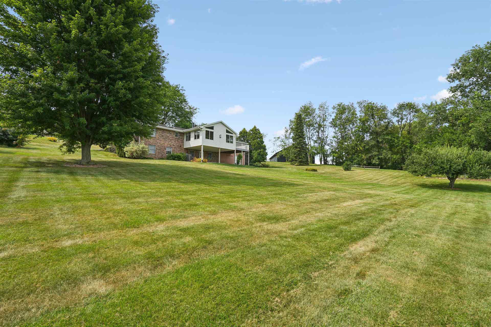 10611 Jordan Lane, Dubuque, IA 52003 10611 Jordan Lane, Dubuque, IA 52003