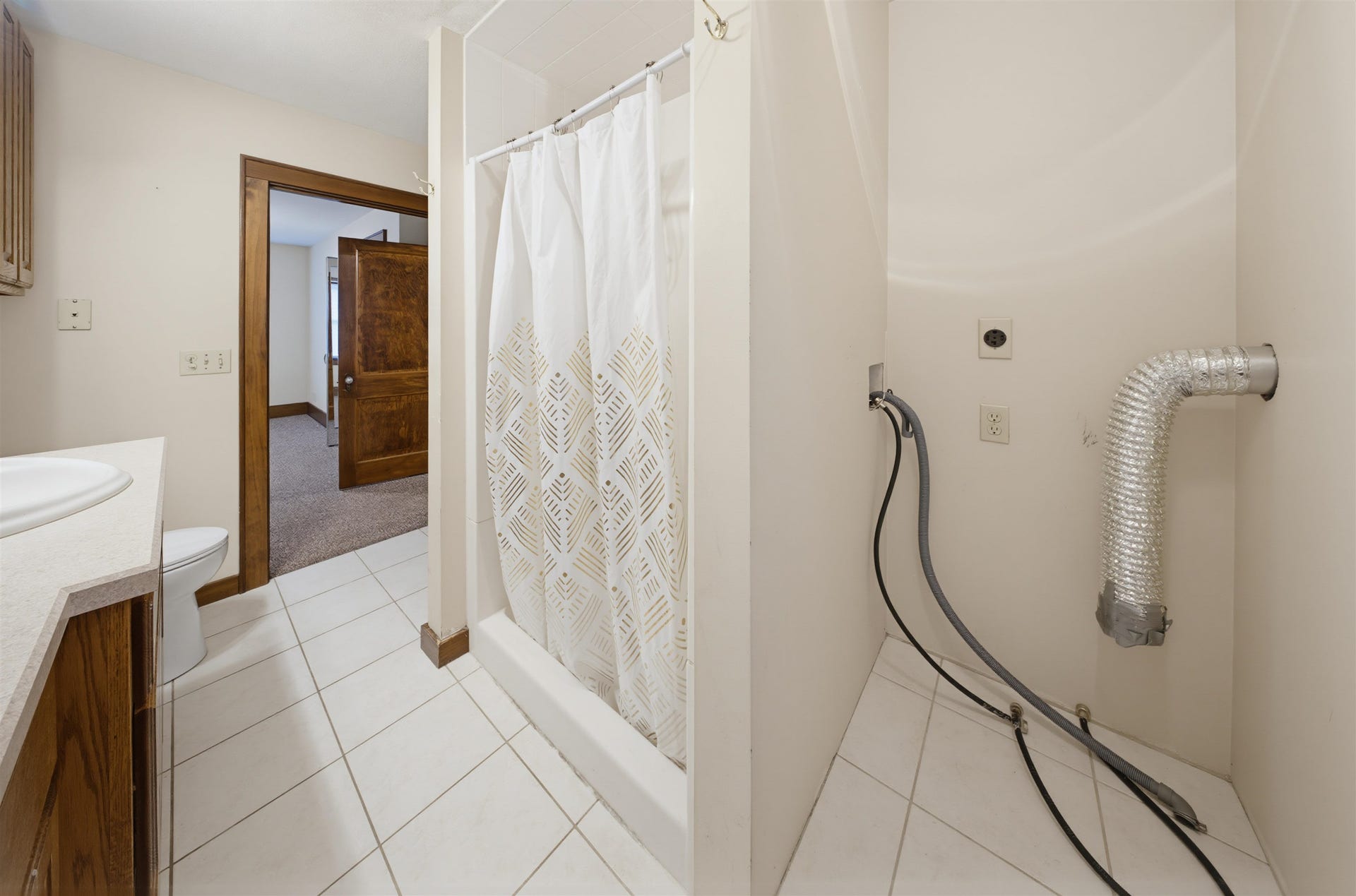 17465 Gardners Lane, Dubuque, IA 52001 17465 Gardners Lane, Dubuque, IA 52001