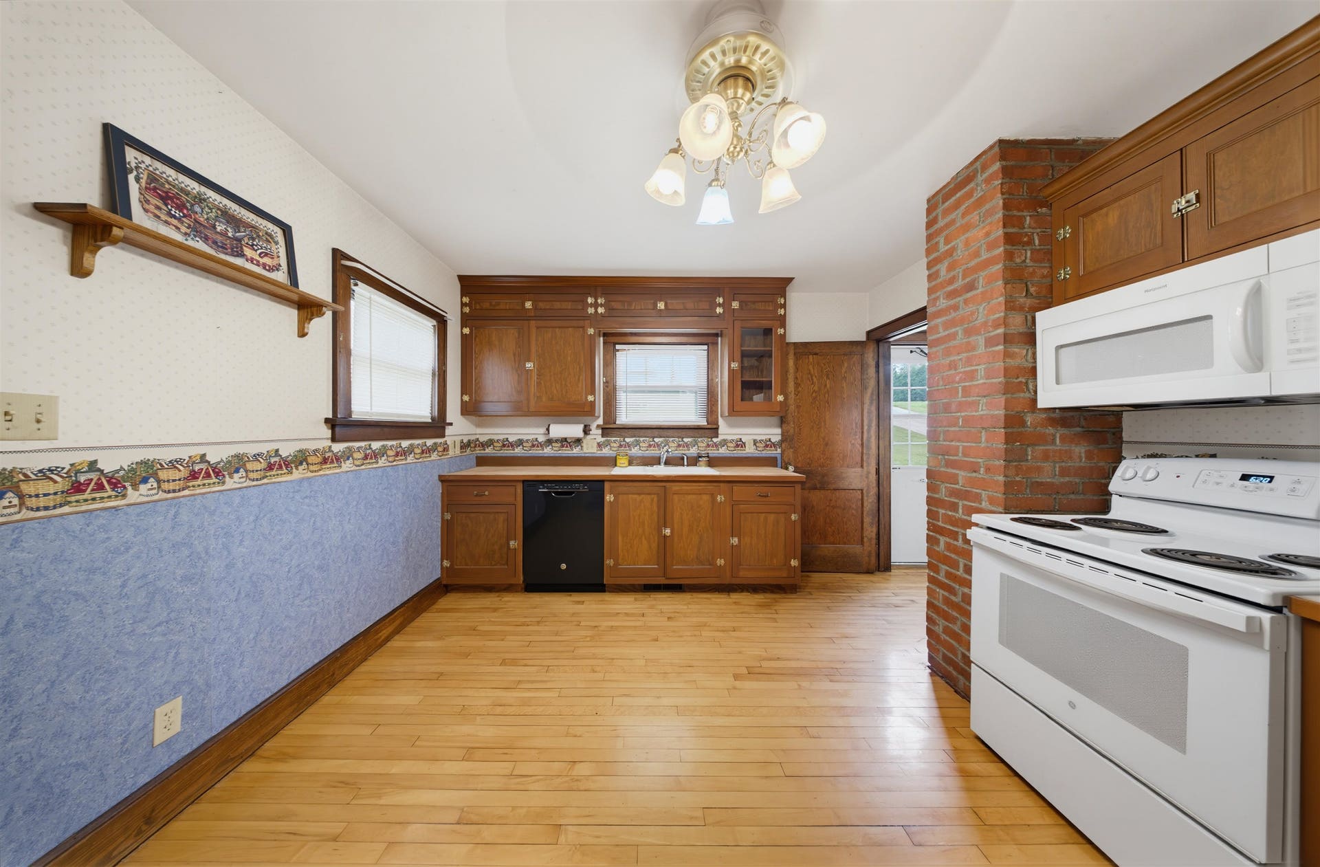 17465 Gardners Lane, Dubuque, IA 52001 17465 Gardners Lane, Dubuque, IA 52001