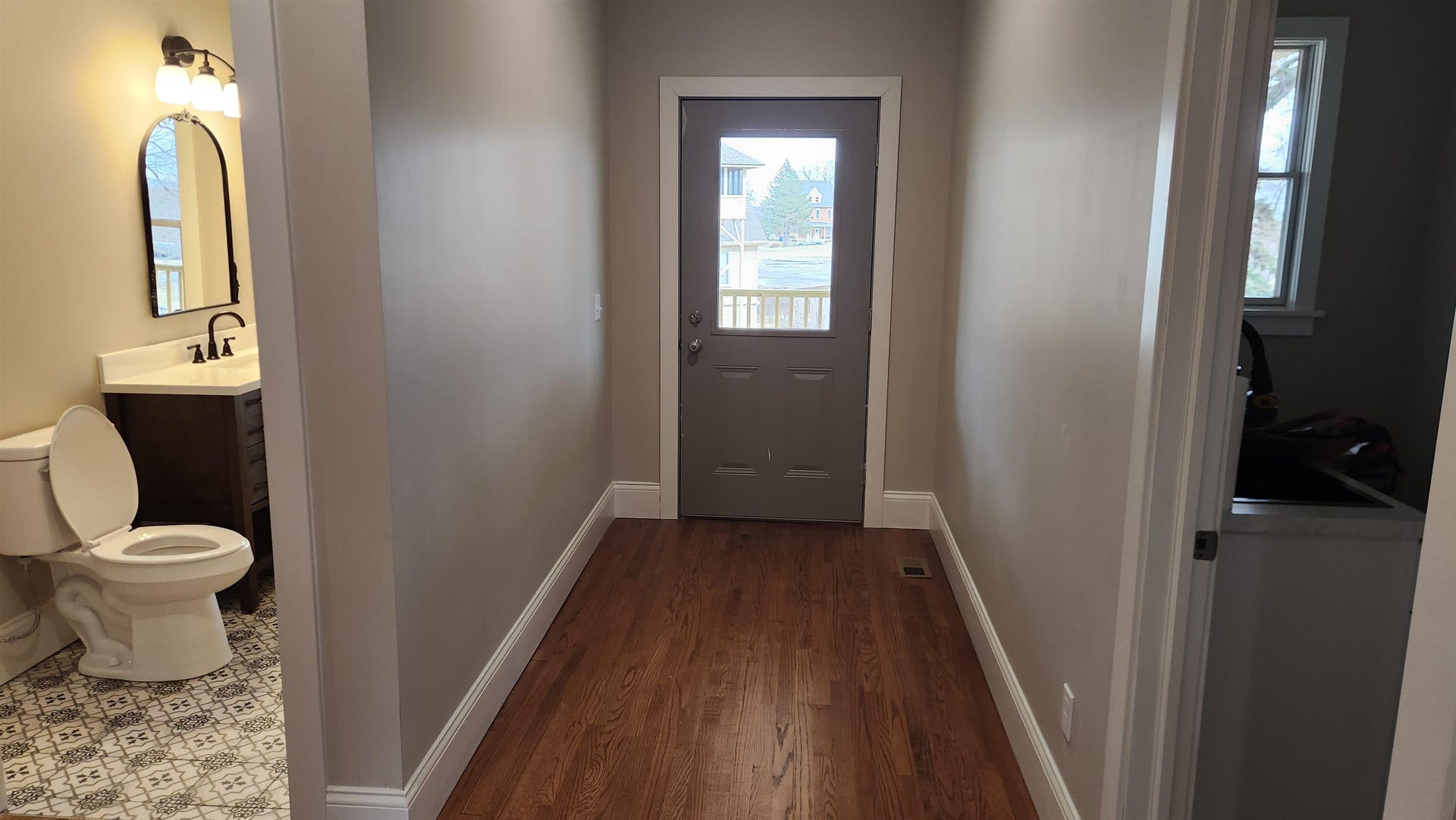 890 W 3rd Street, Dubuque, IA 52001 890 W 3rd Street, Dubuque, IA 52001