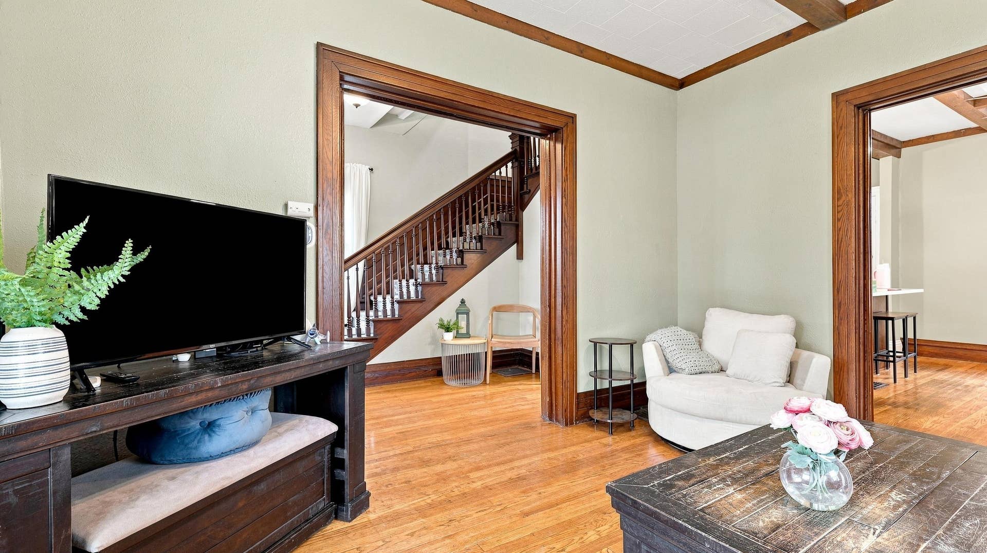 1376 Wood Street Street, Dubuque, IA 52001 1376 Wood Street Street, Dubuque, IA 52001