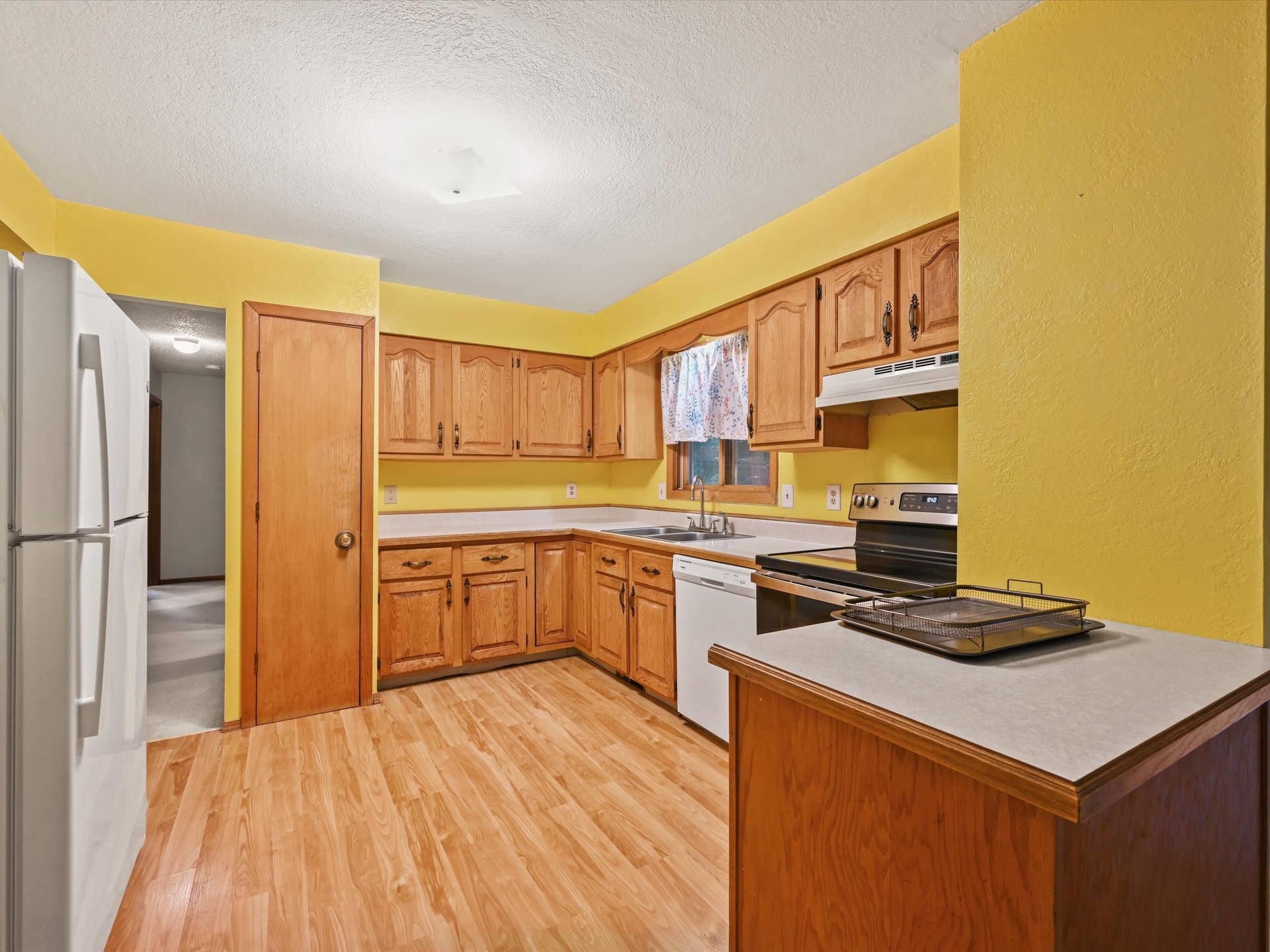 2920 Wildwood Drive, Dubuque, IA 52001 2920 Wildwood Drive, Dubuque, IA 52001