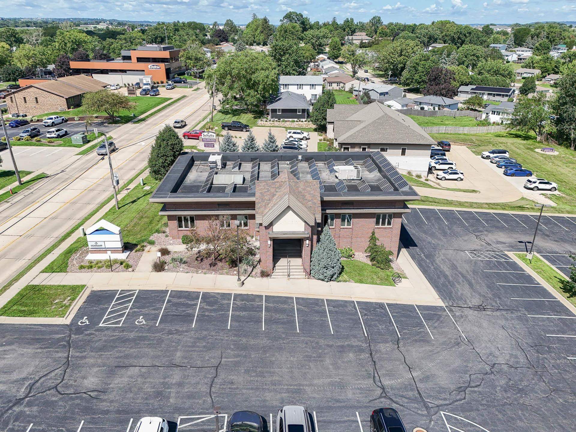 3390 Asbury Road, Dubuque, IA 52002 3390 Asbury Road, Dubuque, IA 52002
