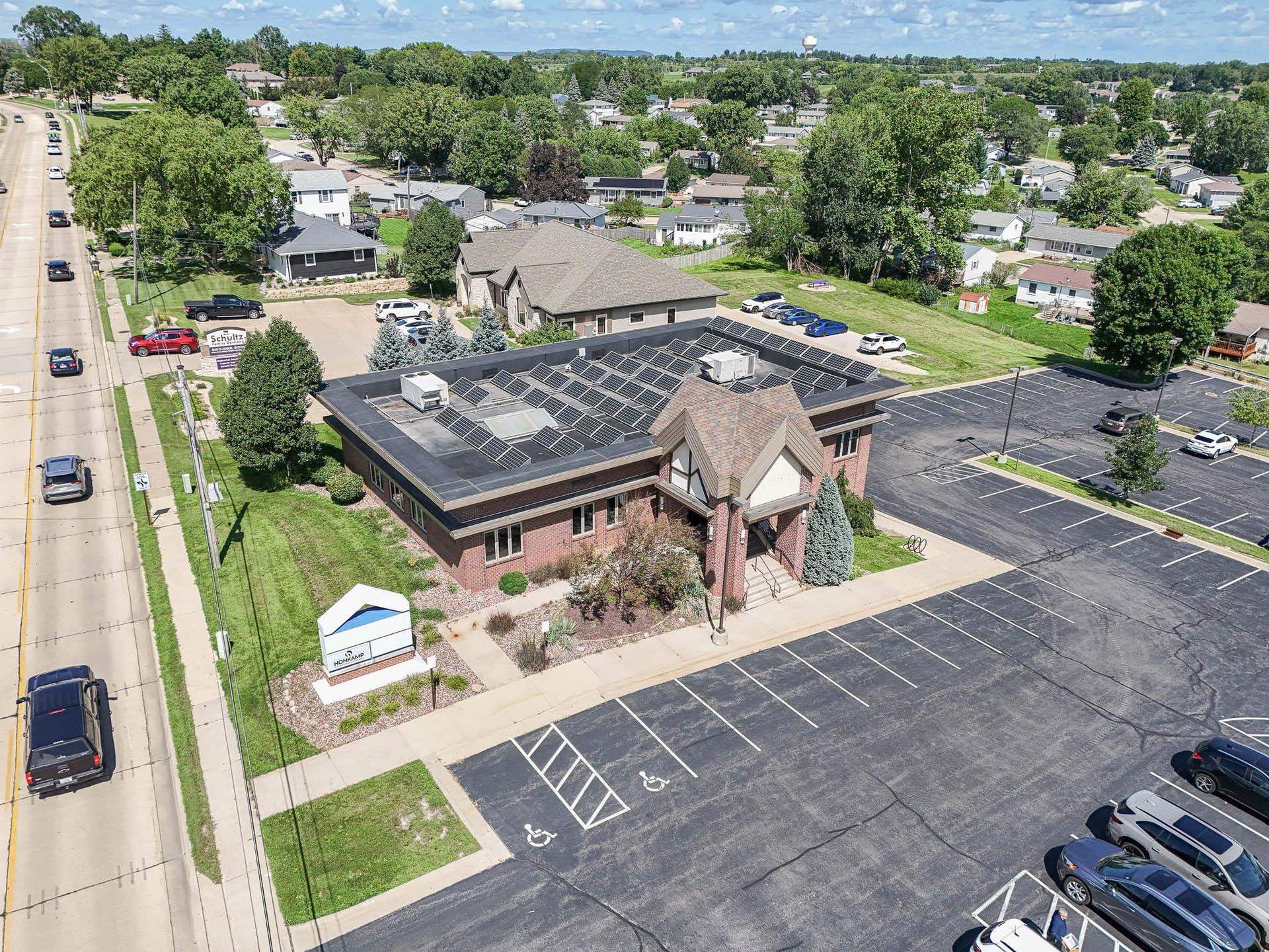 3390 Asbury Road, Dubuque, IA 52002 3390 Asbury Road, Dubuque, IA 52002