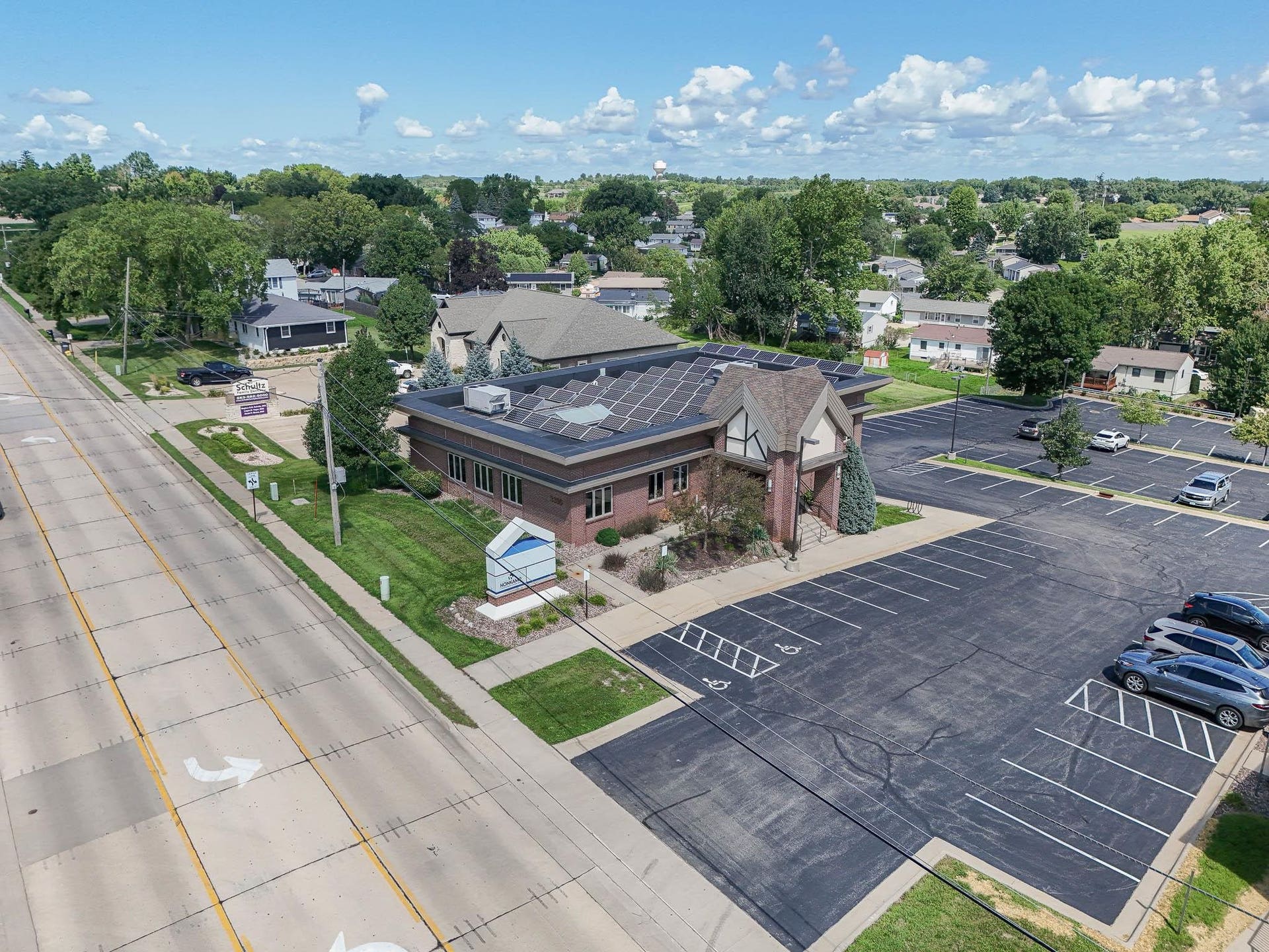 3390 Asbury Road, Dubuque, IA 52002 3390 Asbury Road, Dubuque, IA 52002