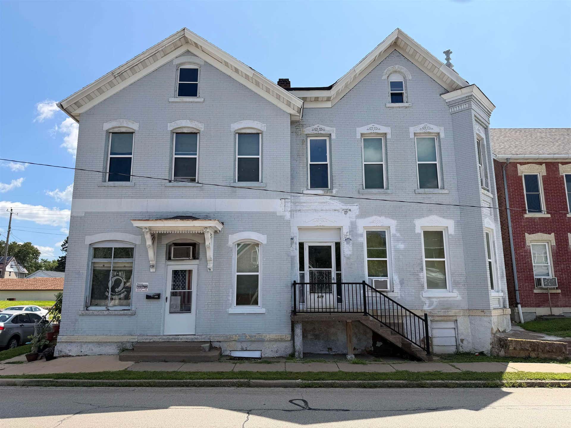 828-830 Rhomberg Avenue, Dubuque, IA 52001 828-830 Rhomberg Avenue, Dubuque, IA 52001