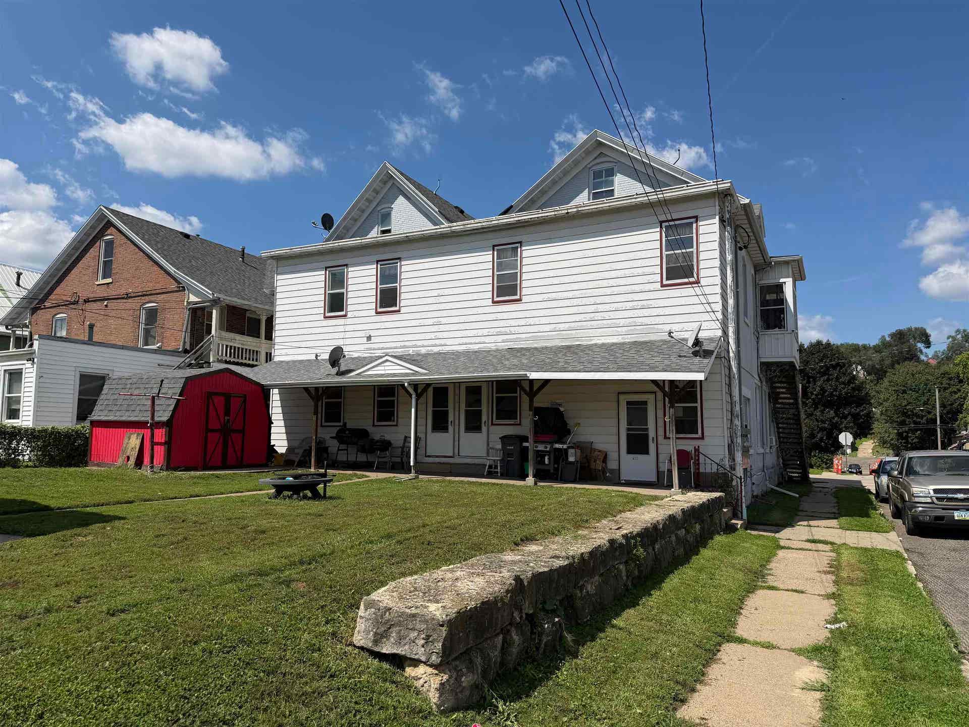 828-830 Rhomberg Avenue, Dubuque, IA 52001 828-830 Rhomberg Avenue, Dubuque, IA 52001