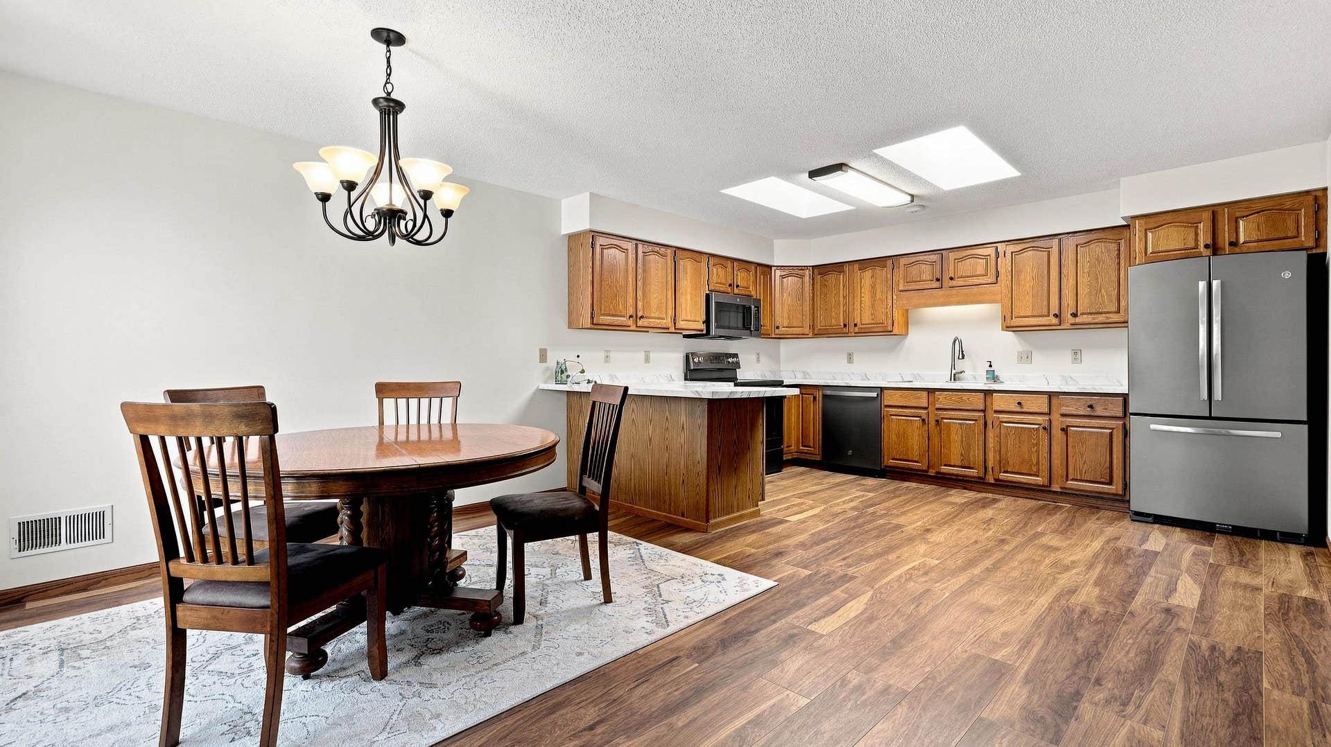3113 Pasadena, #34 Court, #Unit 34, Dubuque, IA 52001 3113 Pasadena, #34 Court, #Unit 34, Dubuque, IA 52001