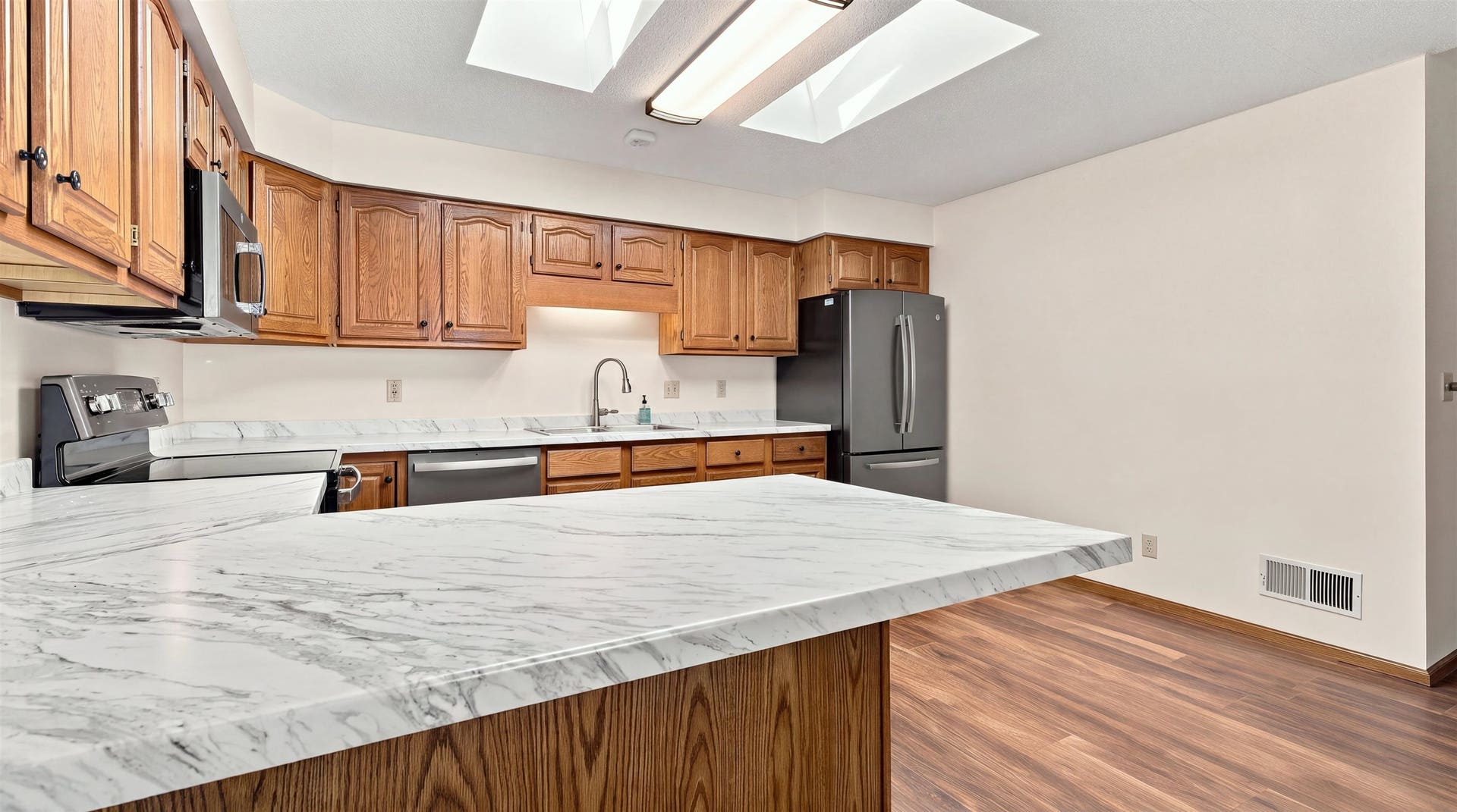 3113 Pasadena, #34 Court, #Unit 34, Dubuque, IA 52001 3113 Pasadena, #34 Court, #Unit 34, Dubuque, IA 52001