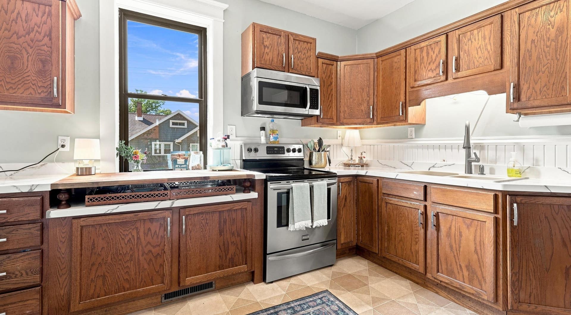 1765 S Grandview Avenue, Dubuque, IA 52003 1765 S Grandview Avenue, Dubuque, IA 52003
