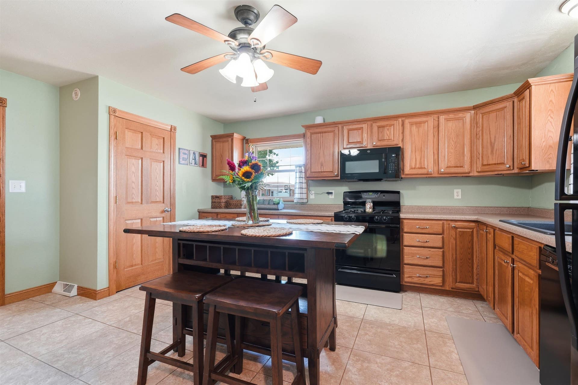 9593 Monticello Drive, Dubuque, IA 52003 9593 Monticello Drive, Dubuque, IA 52003