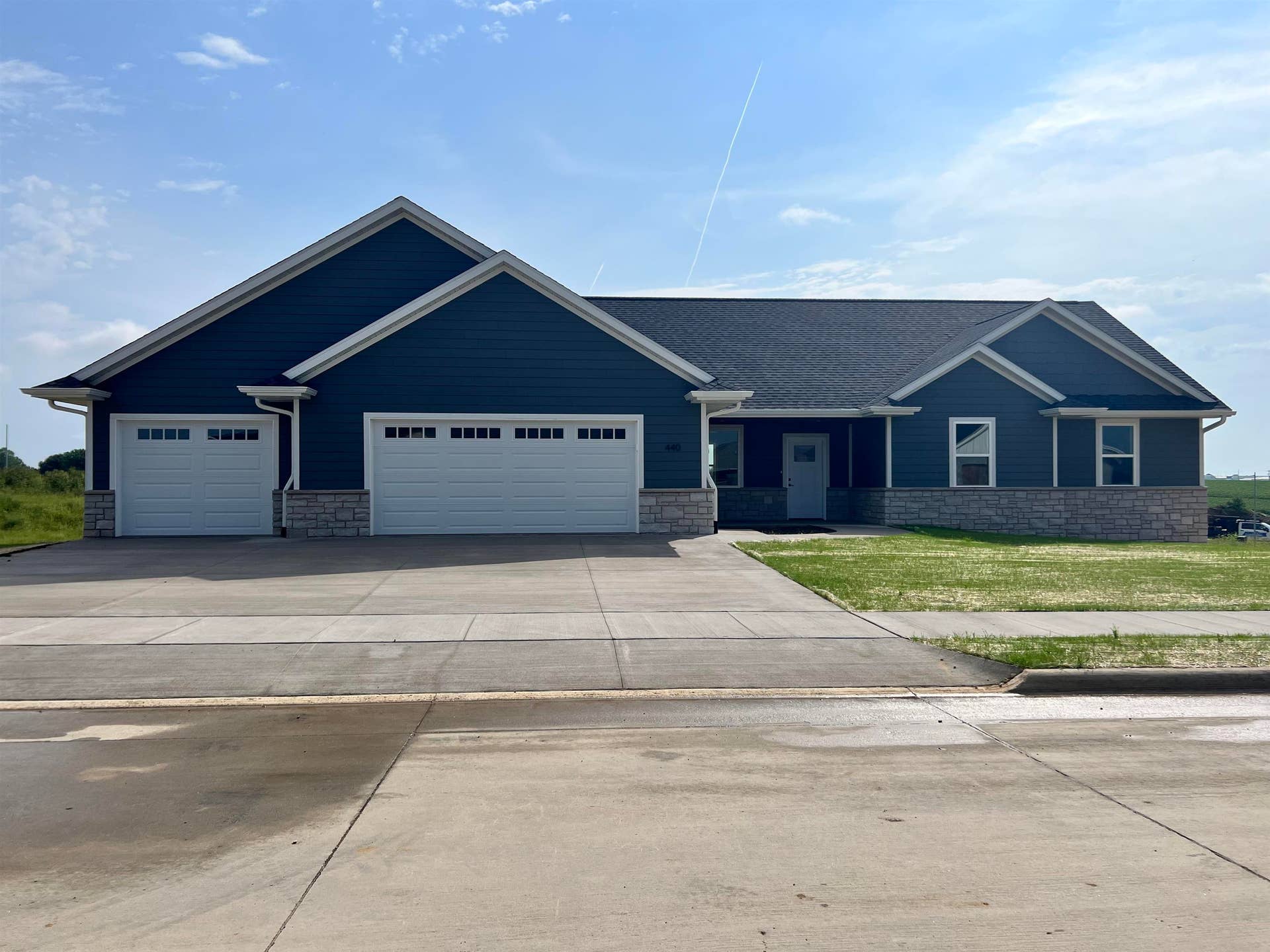 440 Gavin Circle, Peosta, IA 52068 440 Gavin Circle, Peosta, IA 52068