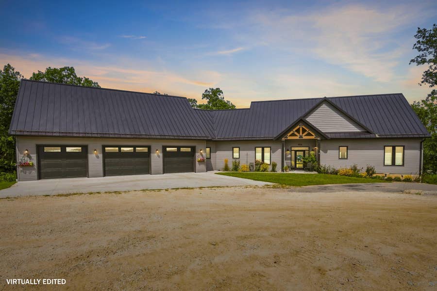 Property photo for 22791 266th Street, Delhi, IA