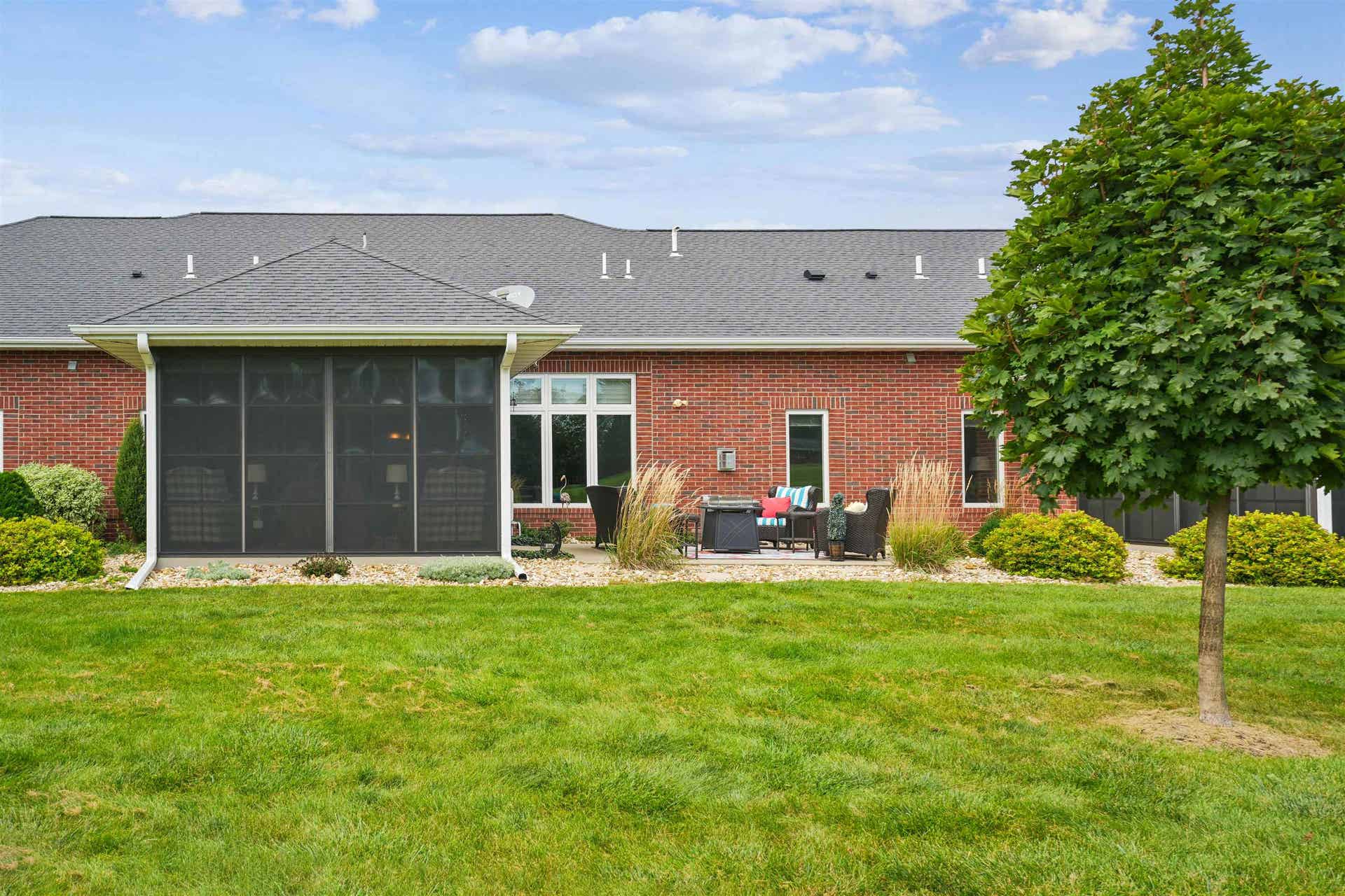16936 Thunder Ridge Drive, Peosta, IA 52068 16936 Thunder Ridge Drive, Peosta, IA 52068