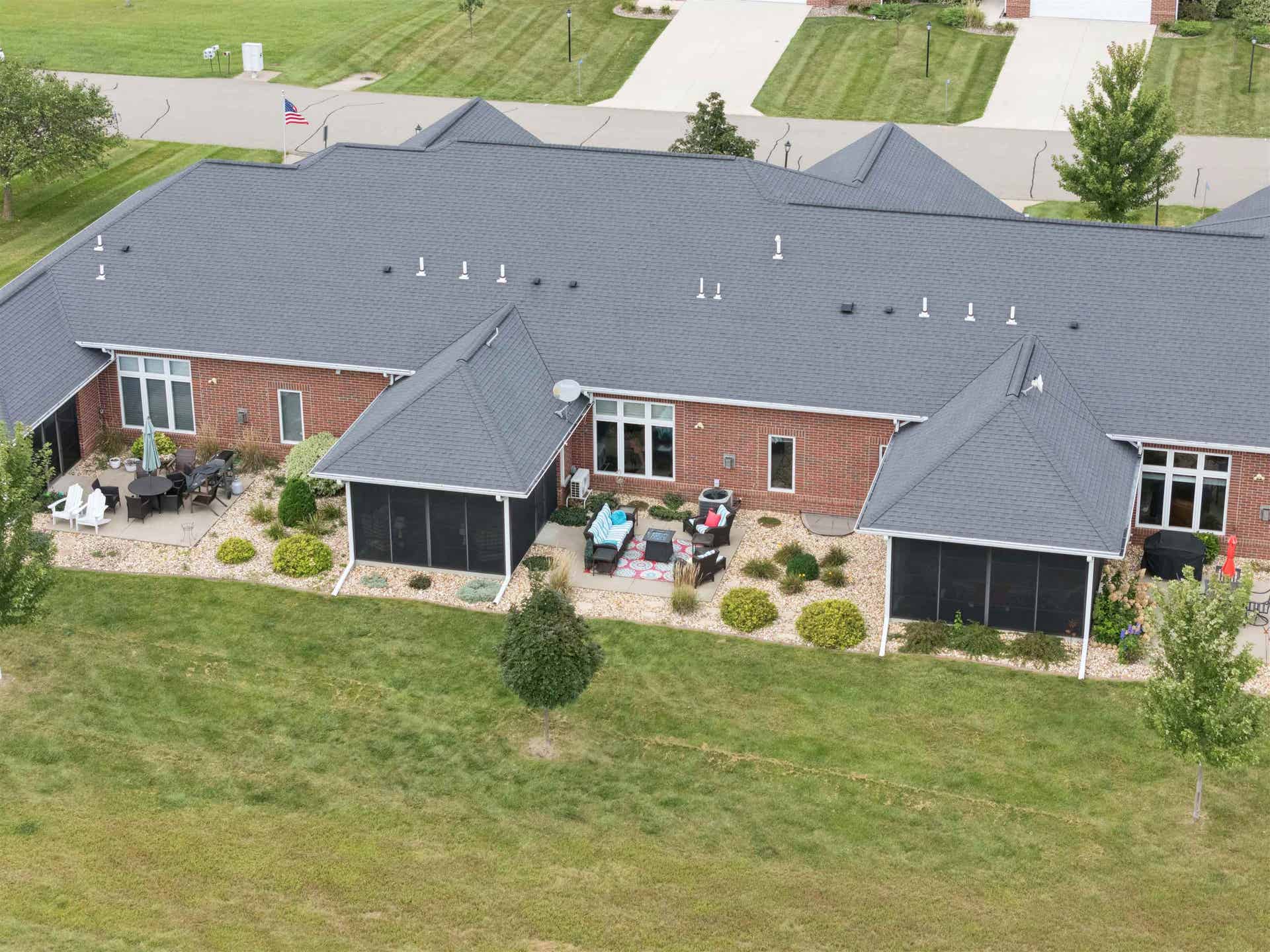 16936 Thunder Ridge Drive, Peosta, IA 52068 16936 Thunder Ridge Drive, Peosta, IA 52068