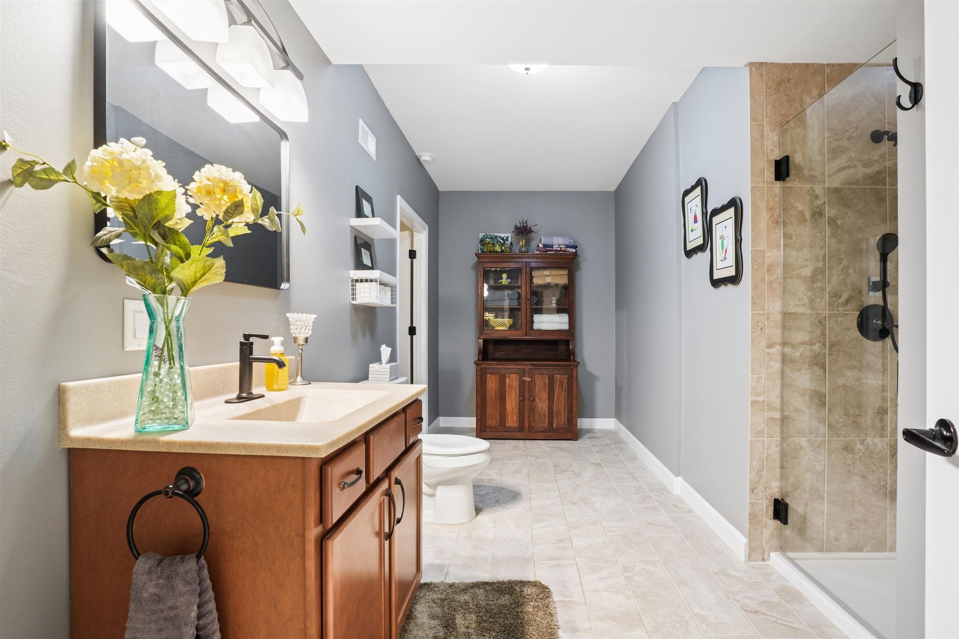 16936 Thunder Ridge Drive, Peosta, IA 52068 16936 Thunder Ridge Drive, Peosta, IA 52068
