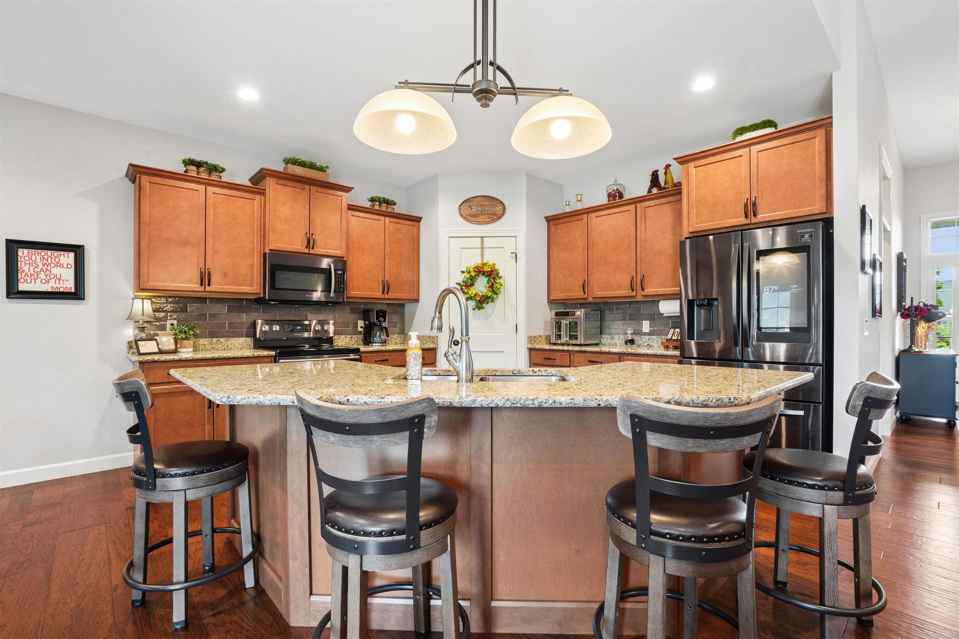 16936 Thunder Ridge Drive, Peosta, IA 52068 16936 Thunder Ridge Drive, Peosta, IA 52068
