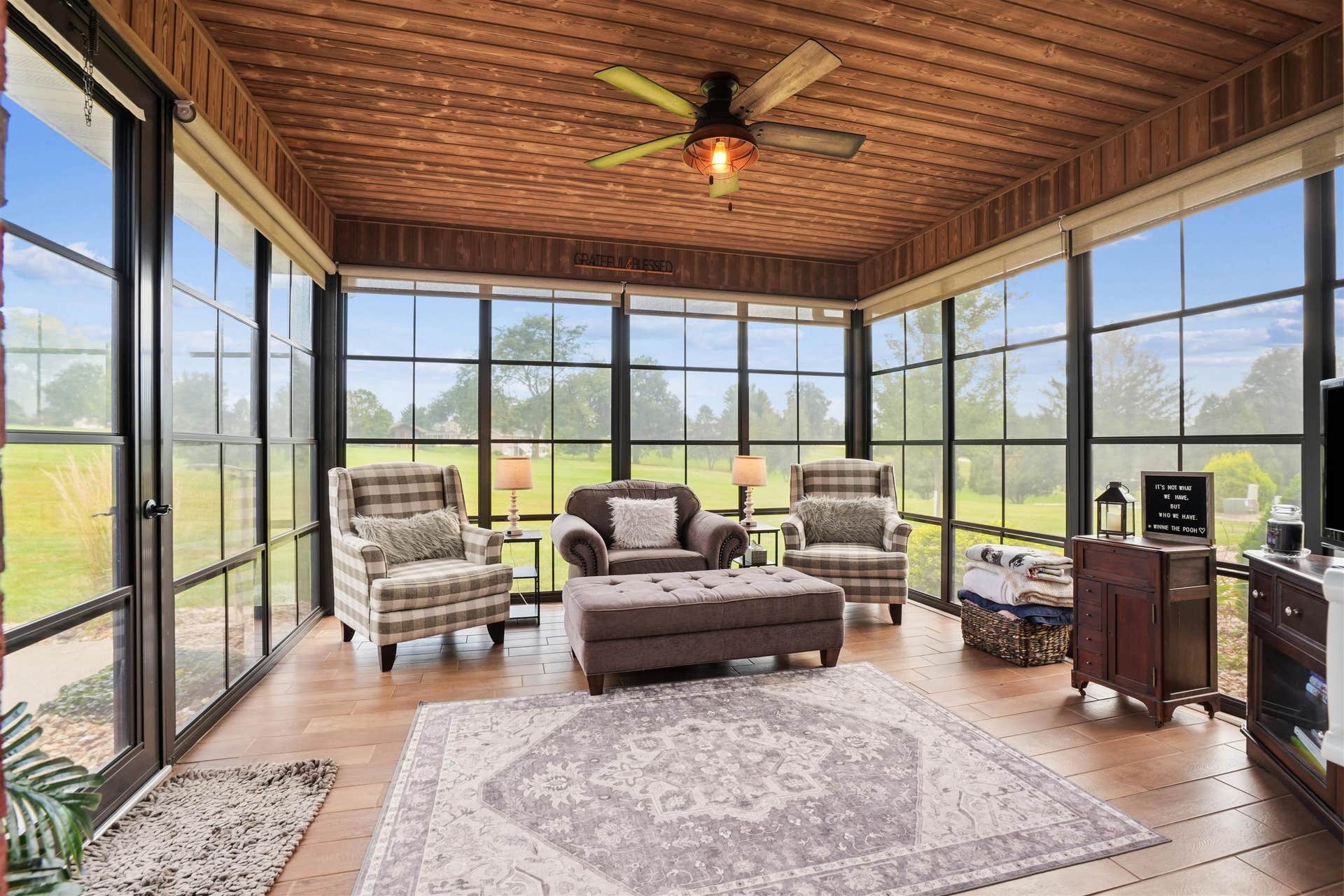16936 Thunder Ridge Drive, Peosta, IA 52068 16936 Thunder Ridge Drive, Peosta, IA 52068