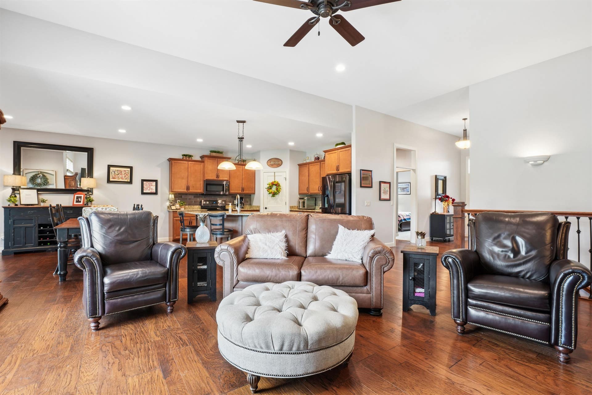 16936 Thunder Ridge Drive, Peosta, IA 52068 16936 Thunder Ridge Drive, Peosta, IA 52068
