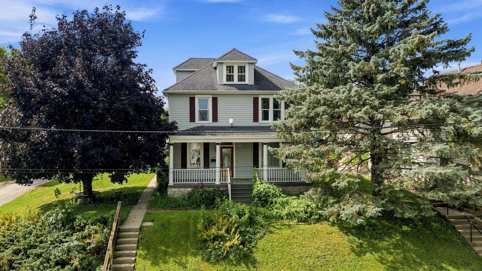 2821 Muscatine Street, Dubuque, IA 52001 2821 Muscatine Street, Dubuque, IA 52001