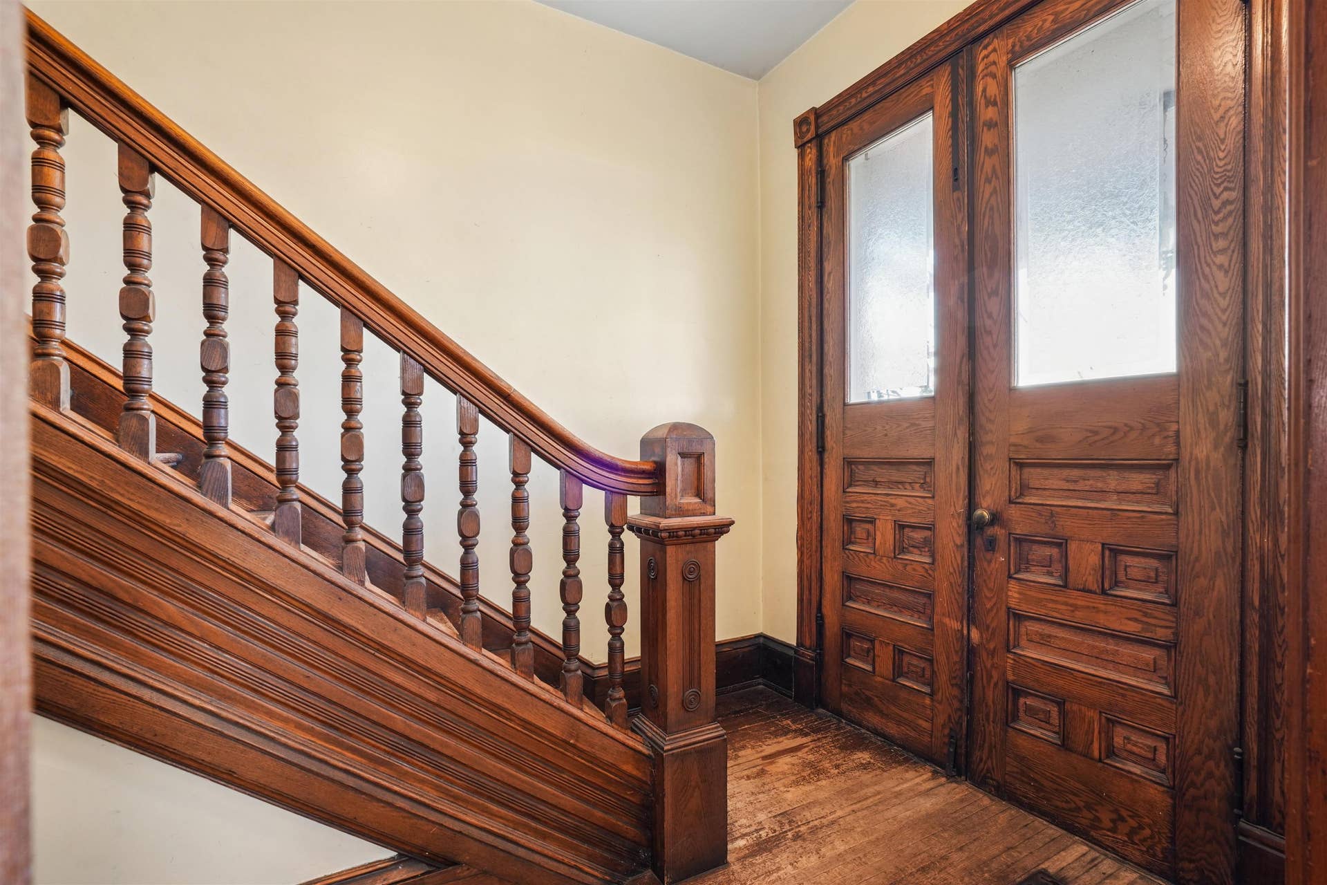 990 Grove Terrace, Dubuque, IA 52001 990 Grove Terrace, Dubuque, IA 52001