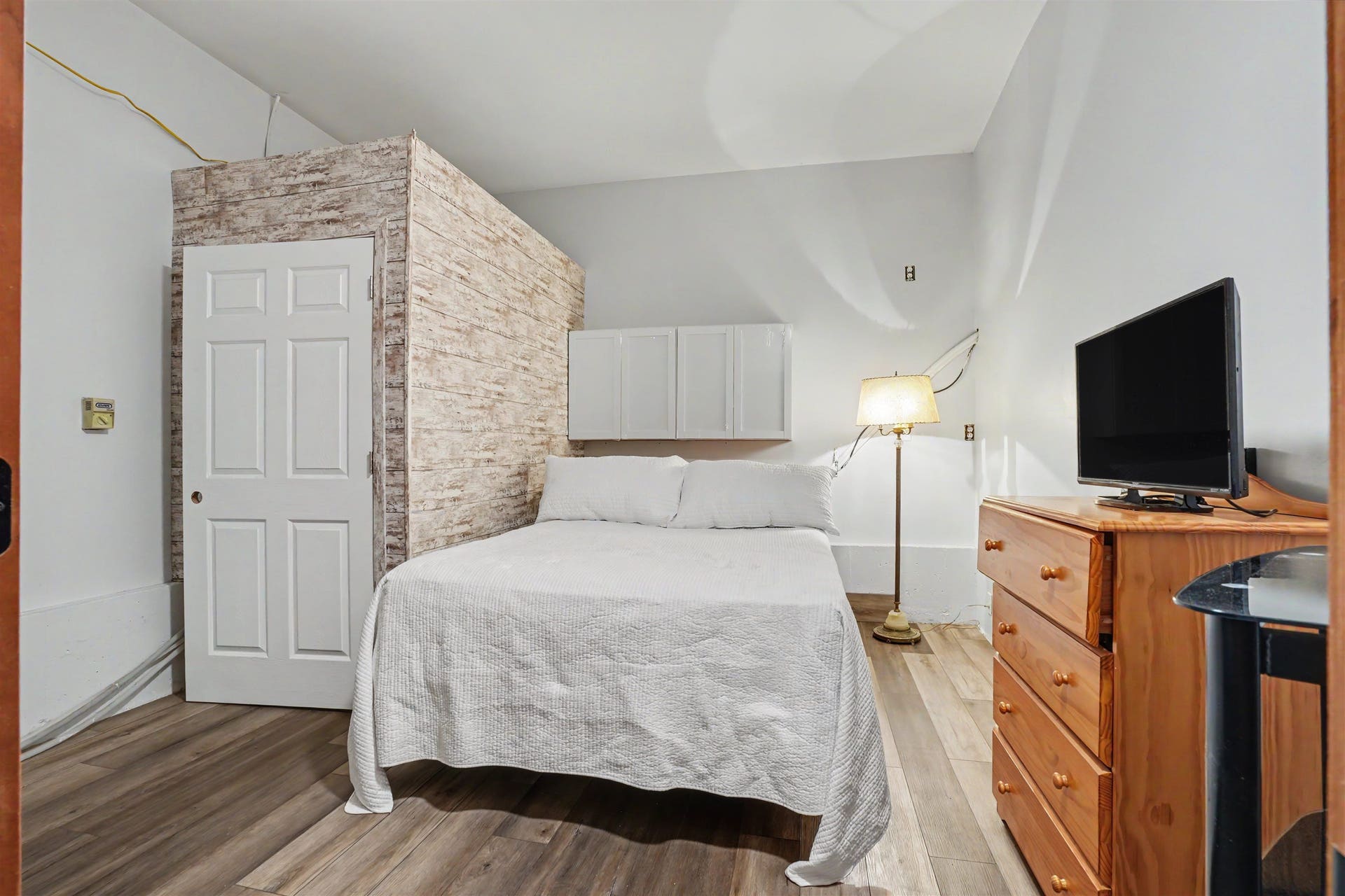 9091 River Lane, Dubuque, IA 52003 9091 River Lane, Dubuque, IA 52003