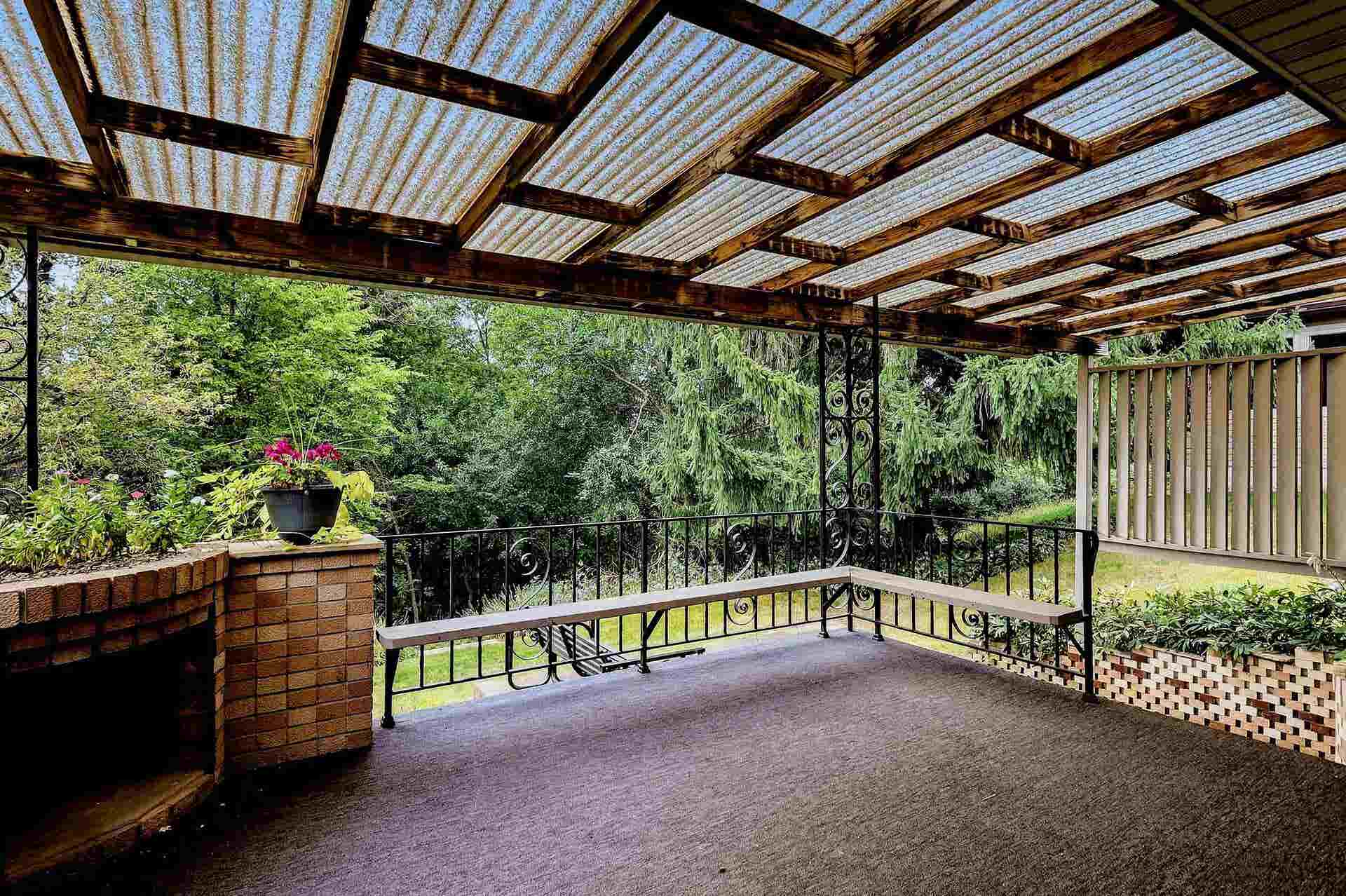 10920 Cascade Drive, Dubuque, IA 52003 10920 Cascade Drive, Dubuque, IA 52003