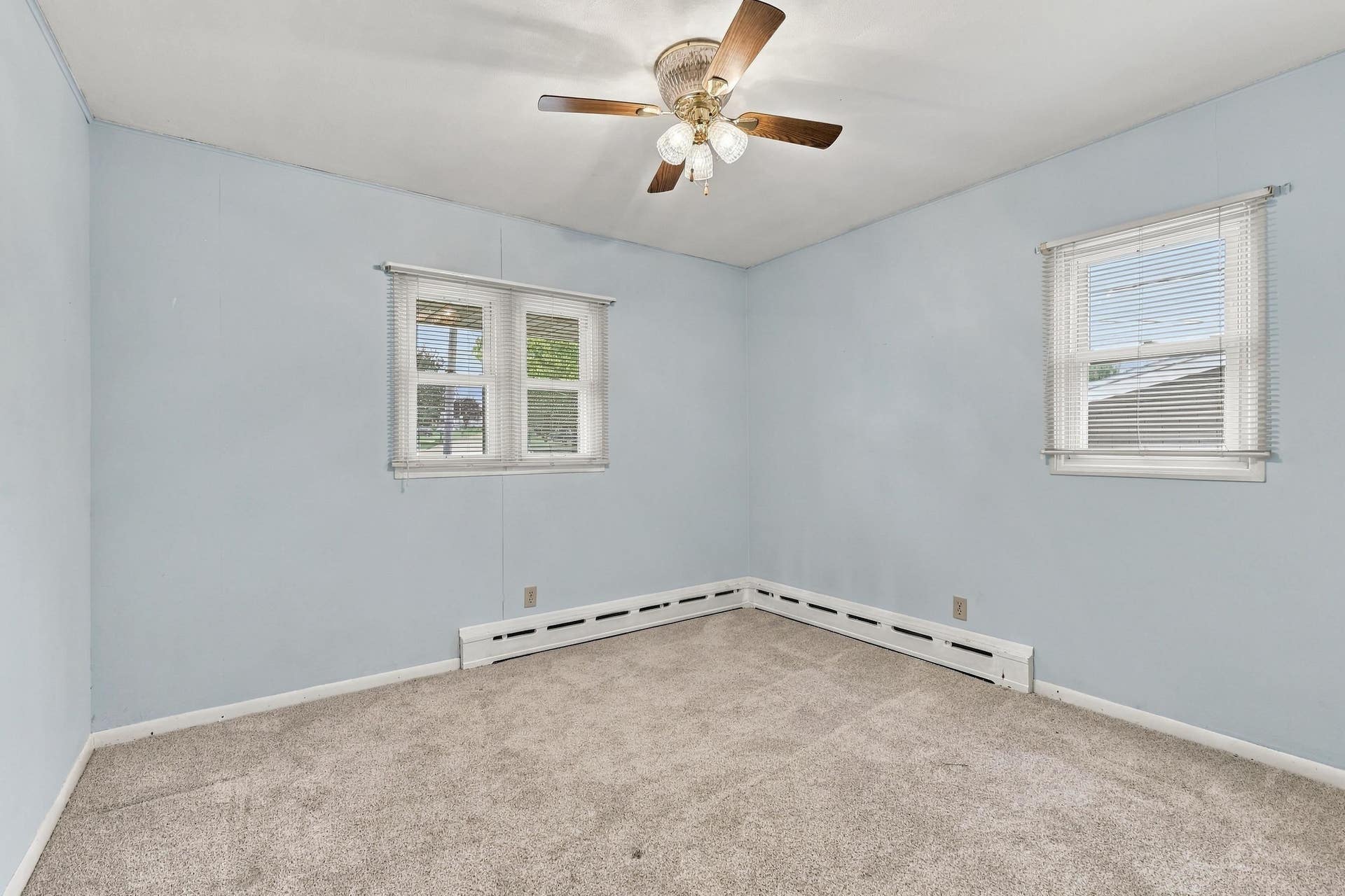 10920 Cascade Drive, Dubuque, IA 52003 10920 Cascade Drive, Dubuque, IA 52003