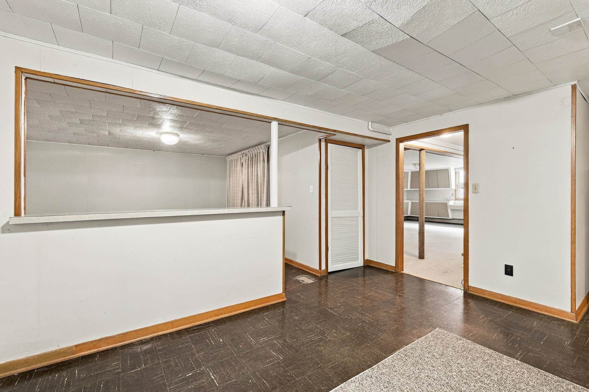 10920 Cascade Drive, Dubuque, IA 52003 10920 Cascade Drive, Dubuque, IA 52003