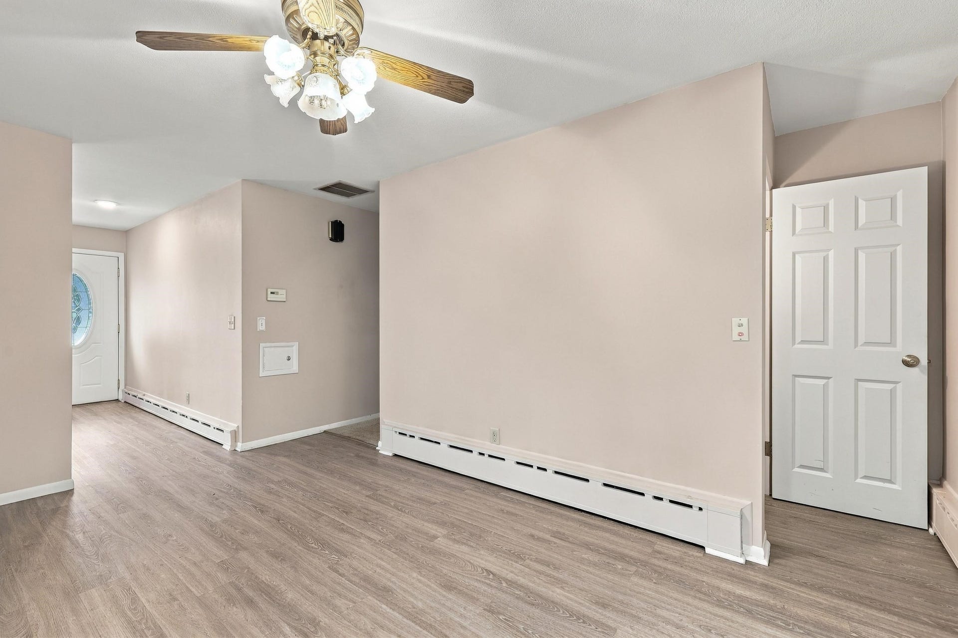 10920 Cascade Drive, Dubuque, IA 52003 10920 Cascade Drive, Dubuque, IA 52003