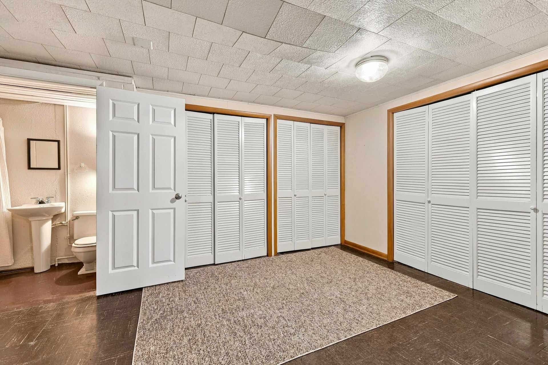 10920 Cascade Drive, Dubuque, IA 52003 10920 Cascade Drive, Dubuque, IA 52003