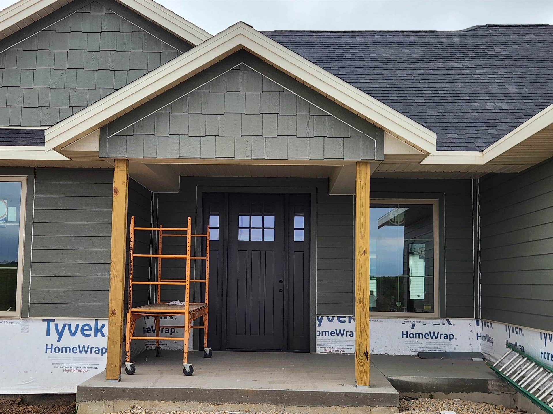 383 Gavin Circle, Peosta, IA 52068 383 Gavin Circle, Peosta, IA 52068