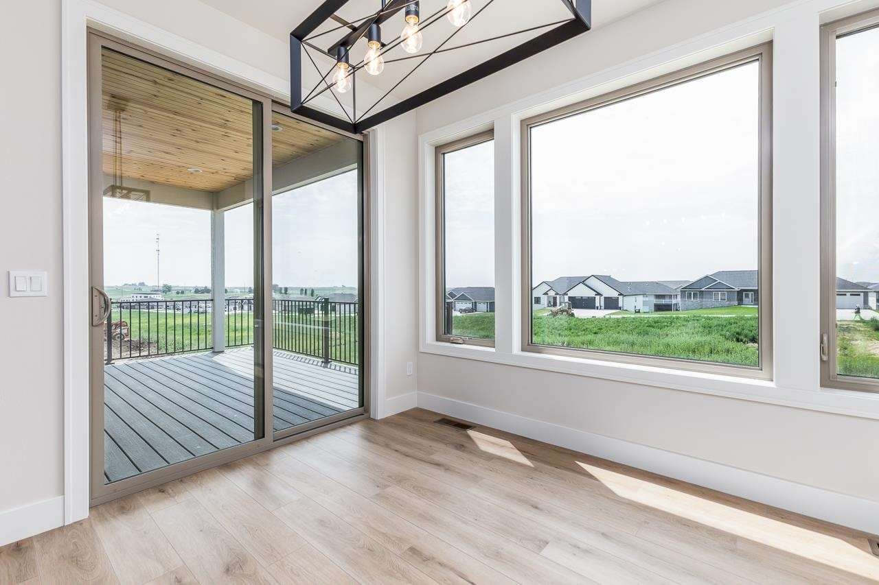 383 Gavin Circle, Peosta, IA 52068 383 Gavin Circle, Peosta, IA 52068