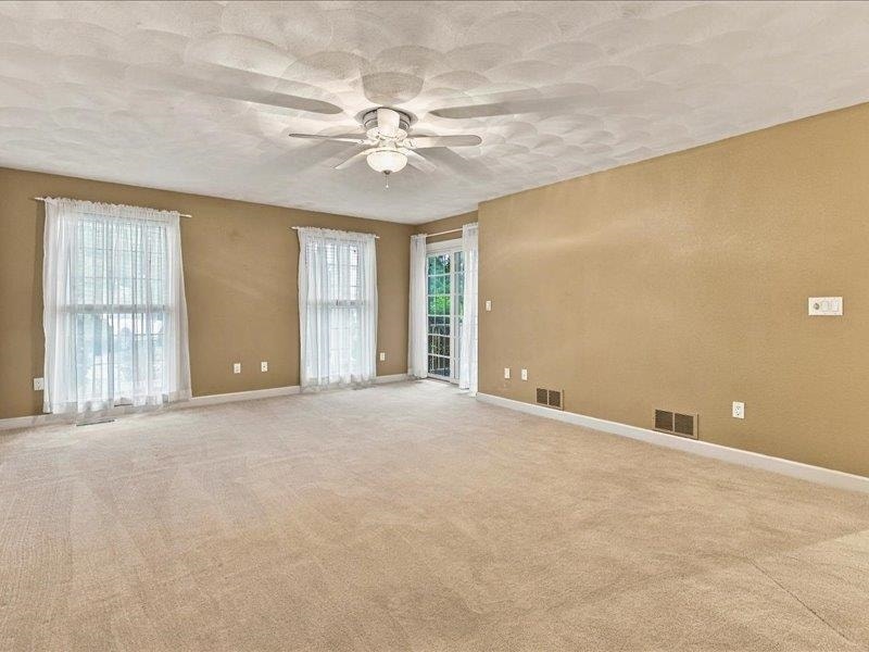 3560 Pennsylvania Avenue, Unit #1, Dubuque, IA 52001 3560 Pennsylvania Avenue, Unit #1, Dubuque, IA 52001
