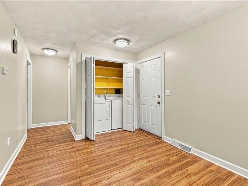 3560 Pennsylvania Avenue, Unit #1, Dubuque, IA 52001 3560 Pennsylvania Avenue, Unit #1, Dubuque, IA 52001