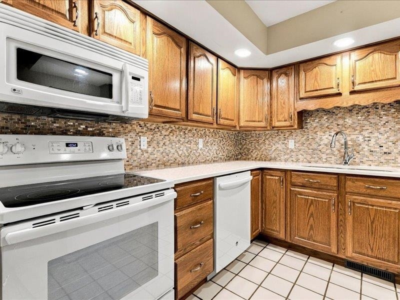 3560 Pennsylvania Avenue, Unit #1, Dubuque, IA 52001 3560 Pennsylvania Avenue, Unit #1, Dubuque, IA 52001