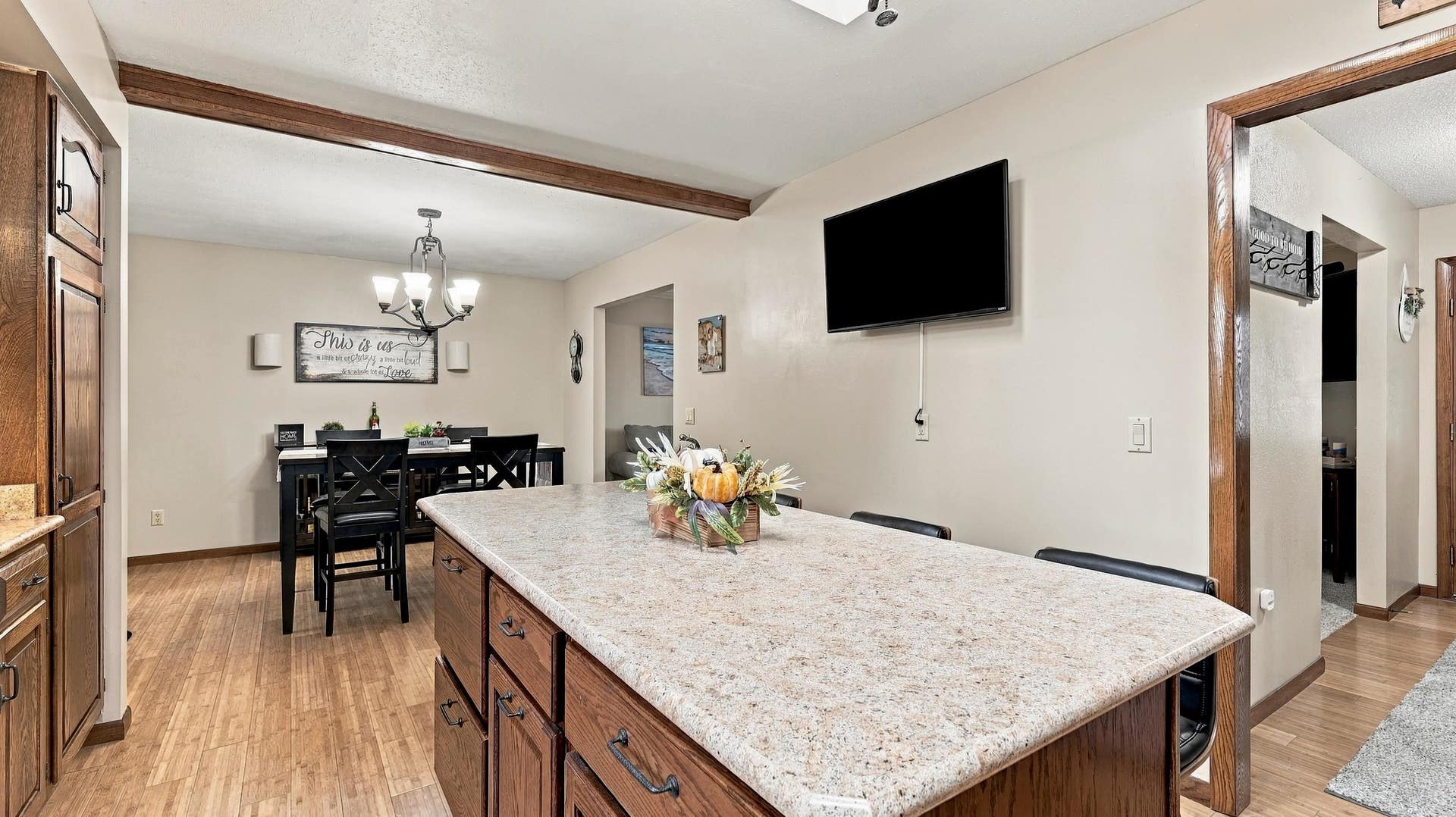 3075 Vail Trail Court, Dubuque, IA 52001 3075 Vail Trail Court, Dubuque, IA 52001