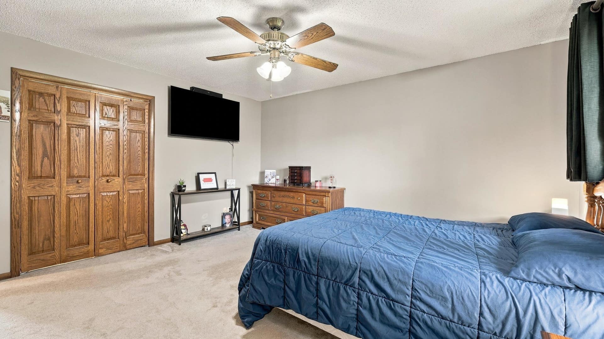 3075 Vail Trail Court, Dubuque, IA 52001 3075 Vail Trail Court, Dubuque, IA 52001