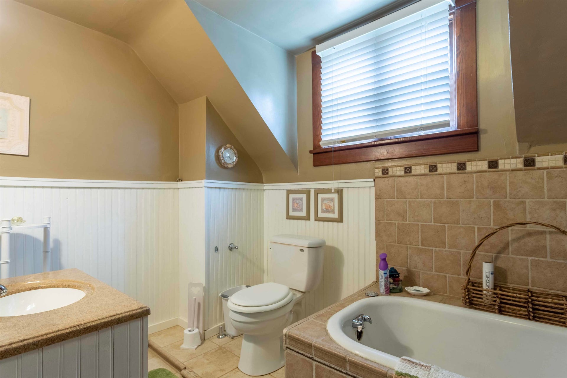1499 Prescott Street, Dubuque, IA 52001 1499 Prescott Street, Dubuque, IA 52001