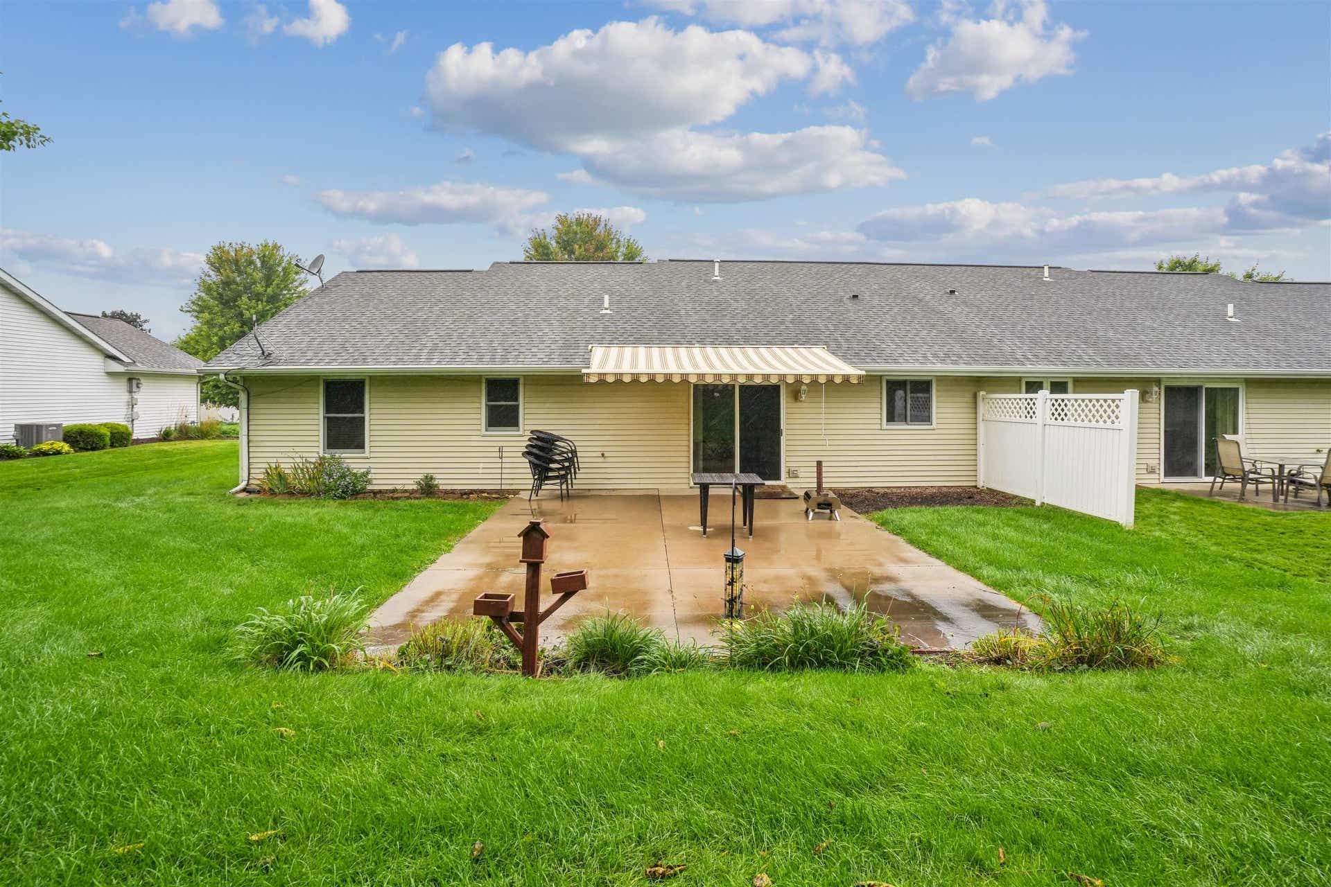 6110 Seven Springs Drive, Dubuque, IA 52002 6110 Seven Springs Drive, Dubuque, IA 52002