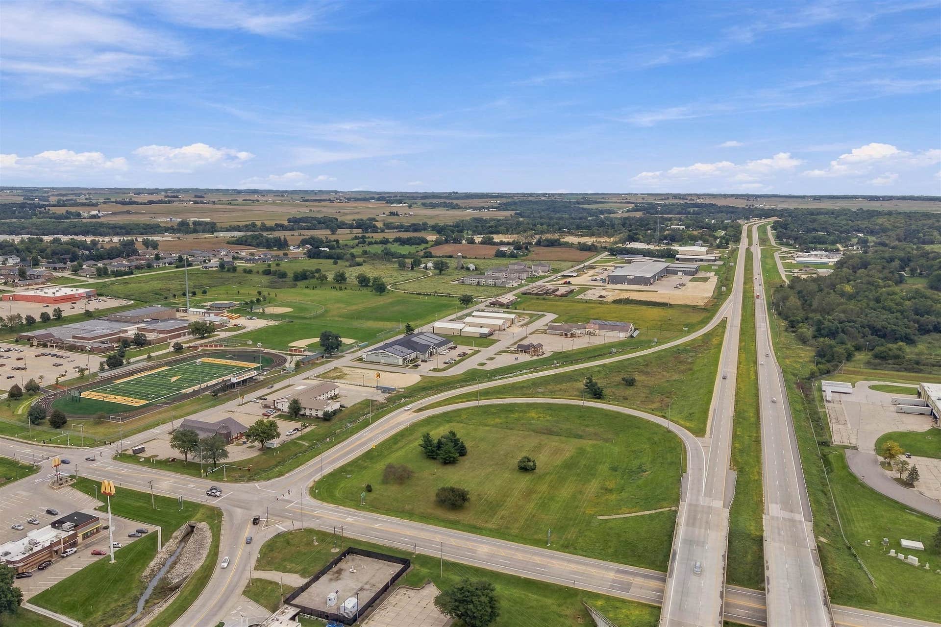 1625 15th Ave SE, Dyersville, IA 52040 1625 15th Ave SE, Dyersville, IA 52040