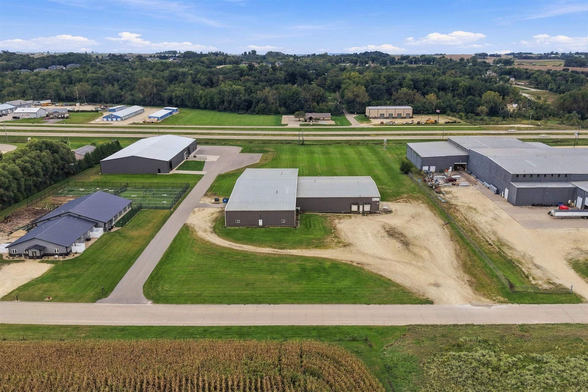 1625 15th Ave SE, Dyersville, IA 52040 1625 15th Ave SE, Dyersville, IA 52040