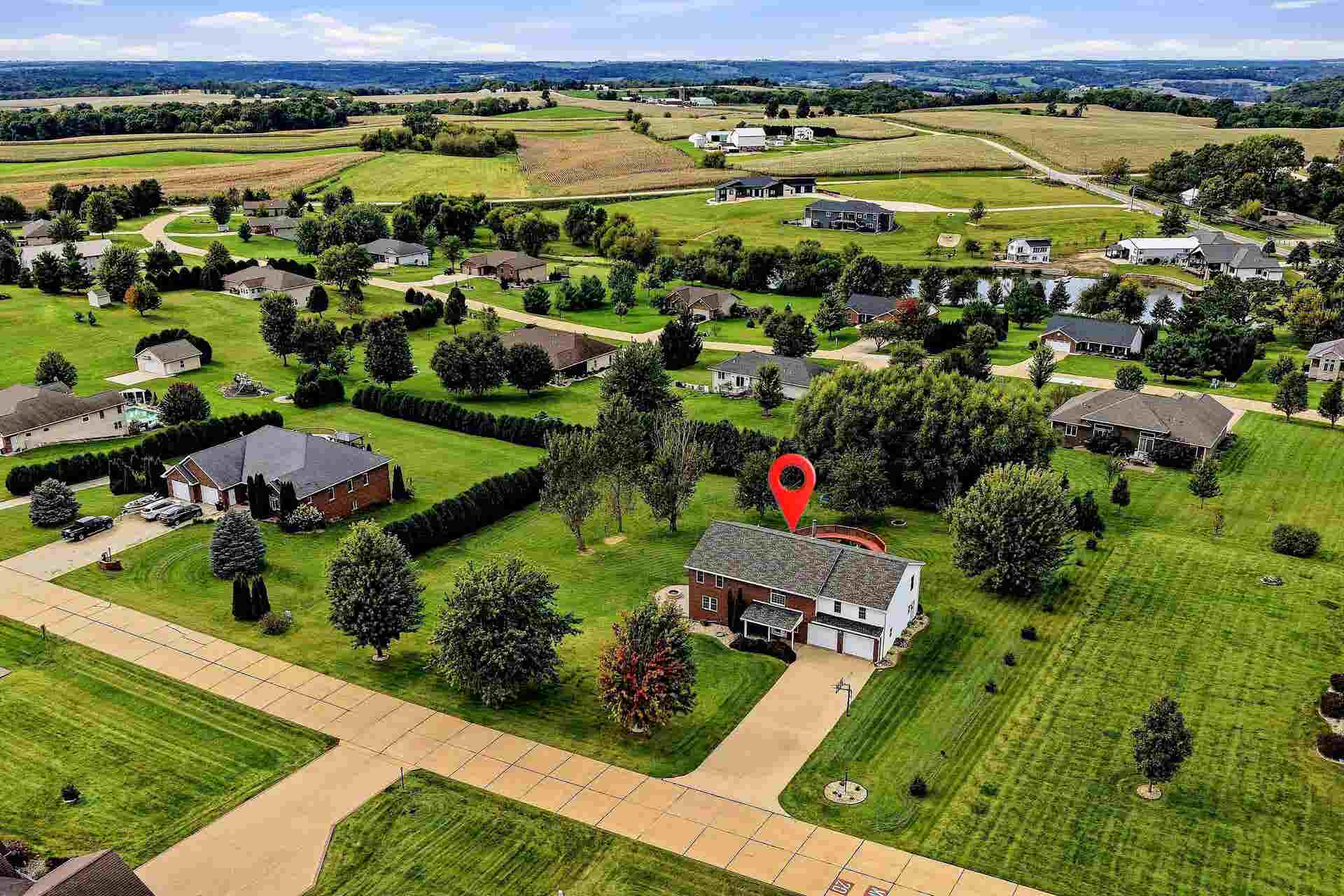 13235 W Clay Drive, Dubuque, IA 52002 13235 W Clay Drive, Dubuque, IA 52002