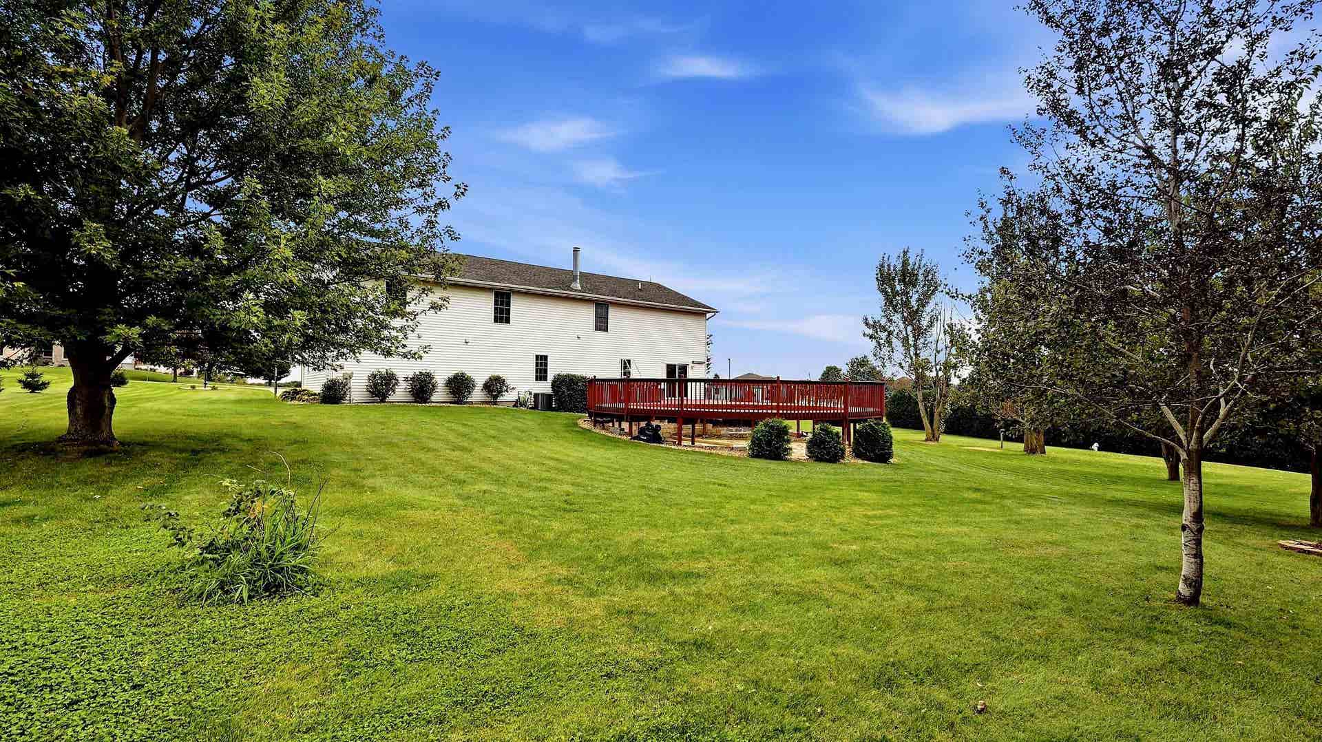 13235 W Clay Drive, Dubuque, IA 52002 13235 W Clay Drive, Dubuque, IA 52002