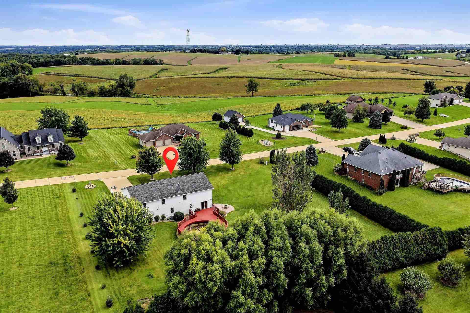 13235 W Clay Drive, Dubuque, IA 52002 13235 W Clay Drive, Dubuque, IA 52002