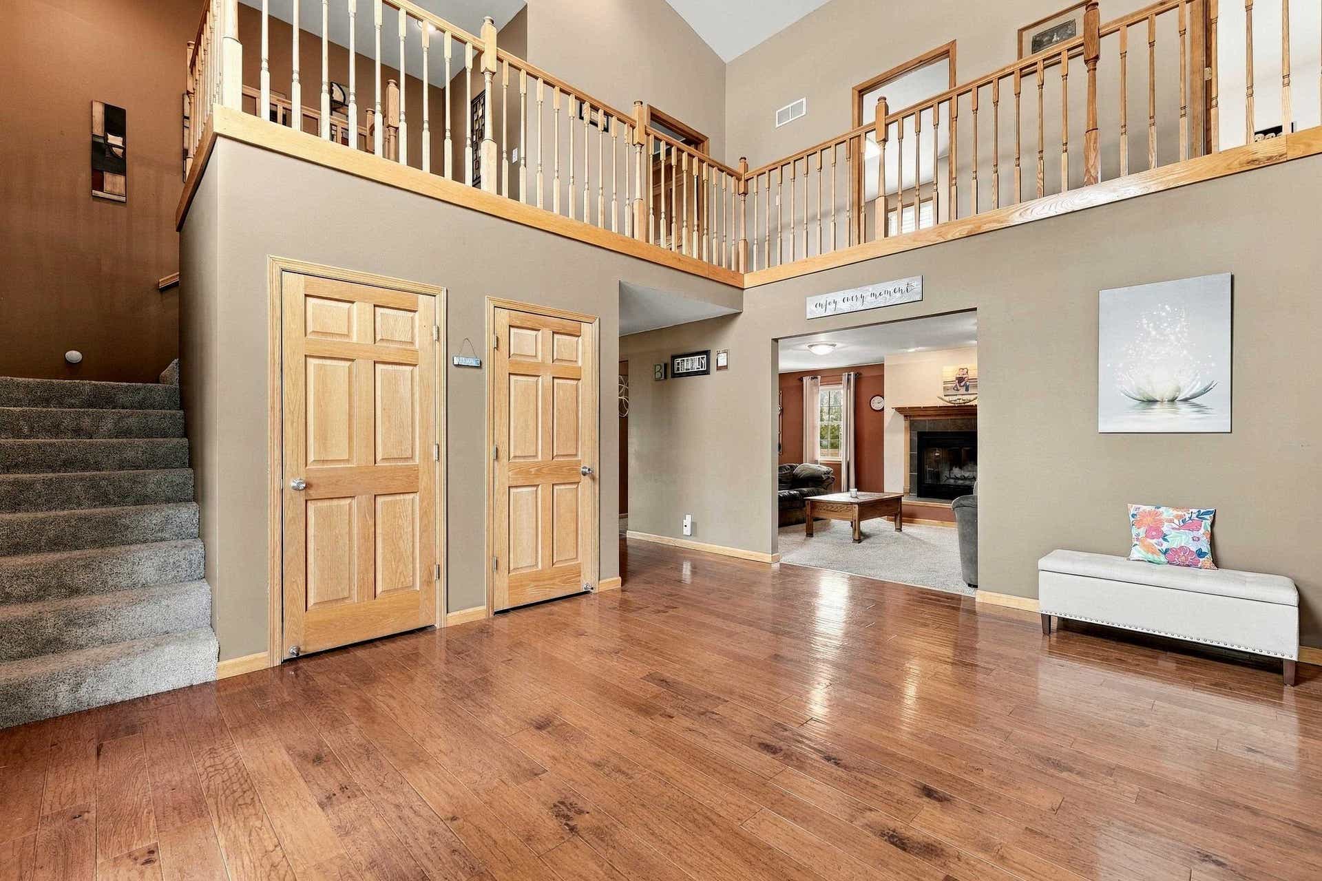13235 W Clay Drive, Dubuque, IA 52002 13235 W Clay Drive, Dubuque, IA 52002
