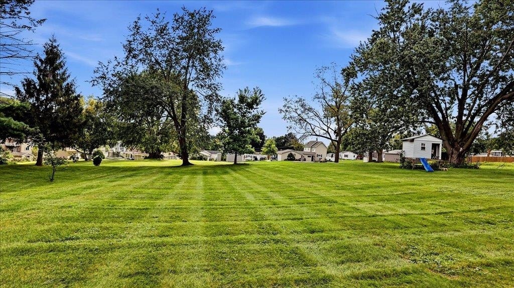 2000 Hale Street, Dubuque, IA 52001 2000 Hale Street, Dubuque, IA 52001
