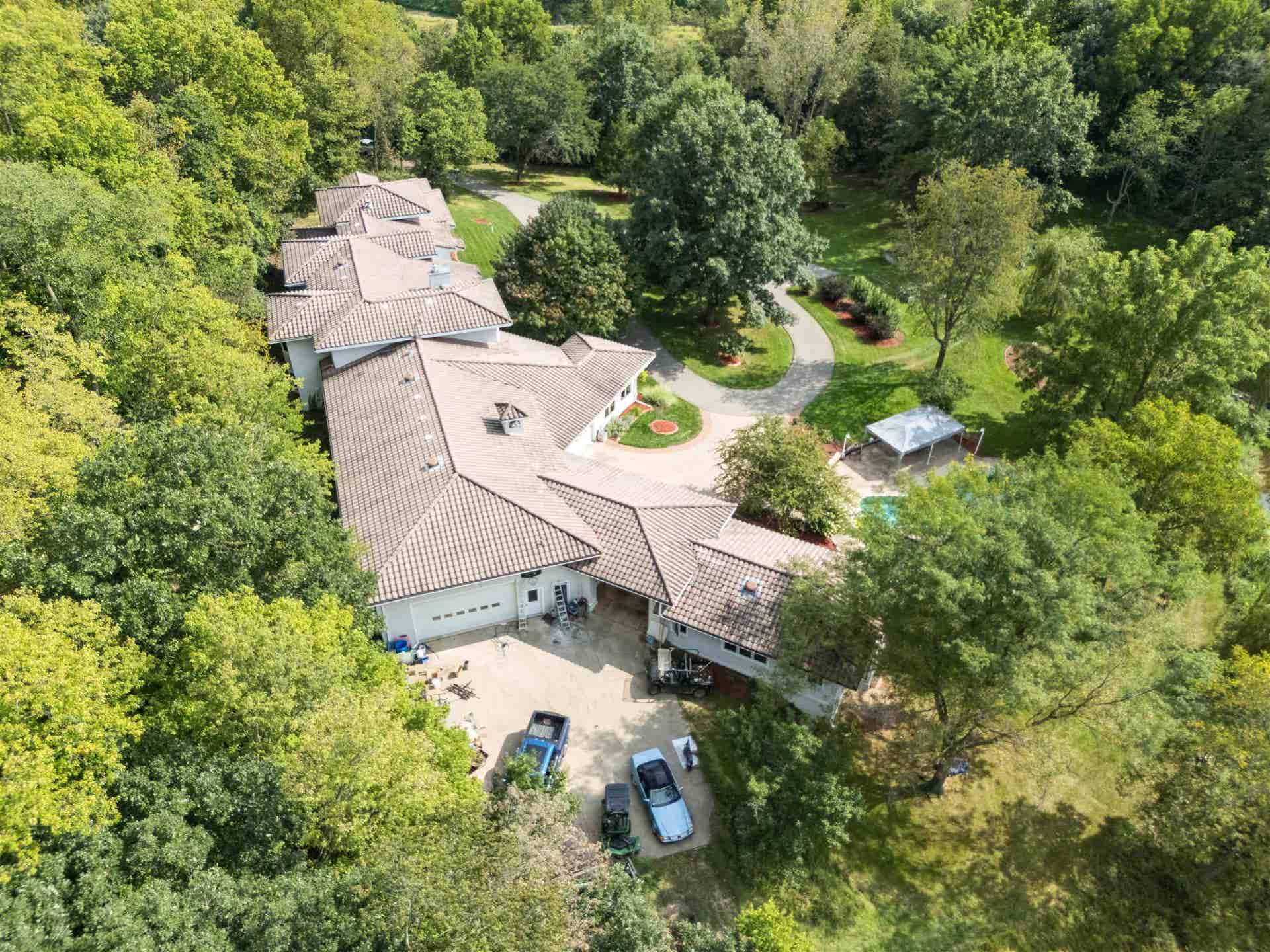17716 Route 3 Road, Durango, IA 52039 17716 Route 3 Road, Durango, IA 52039